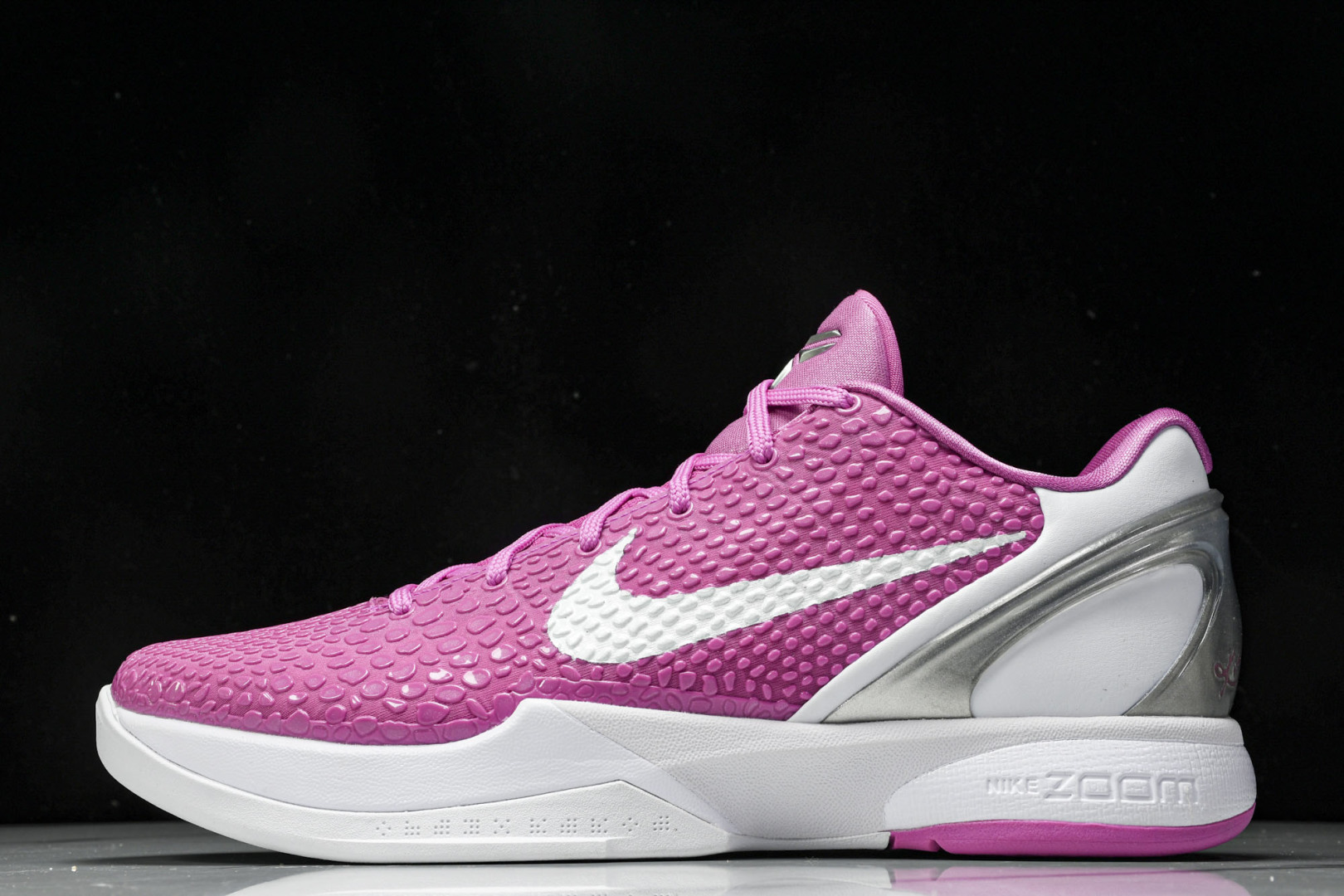 科比6 尺码40-50.5

纯原版出品-NK Zoom Kobe 6 Protro Kay Yow L