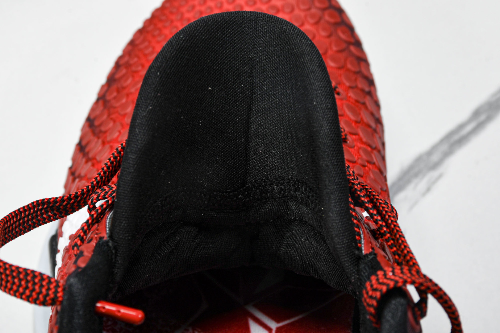 科比6 尺码40-50.5

纯原版出品-NK Kobe 6 Protro“All-Srar”科比6代 