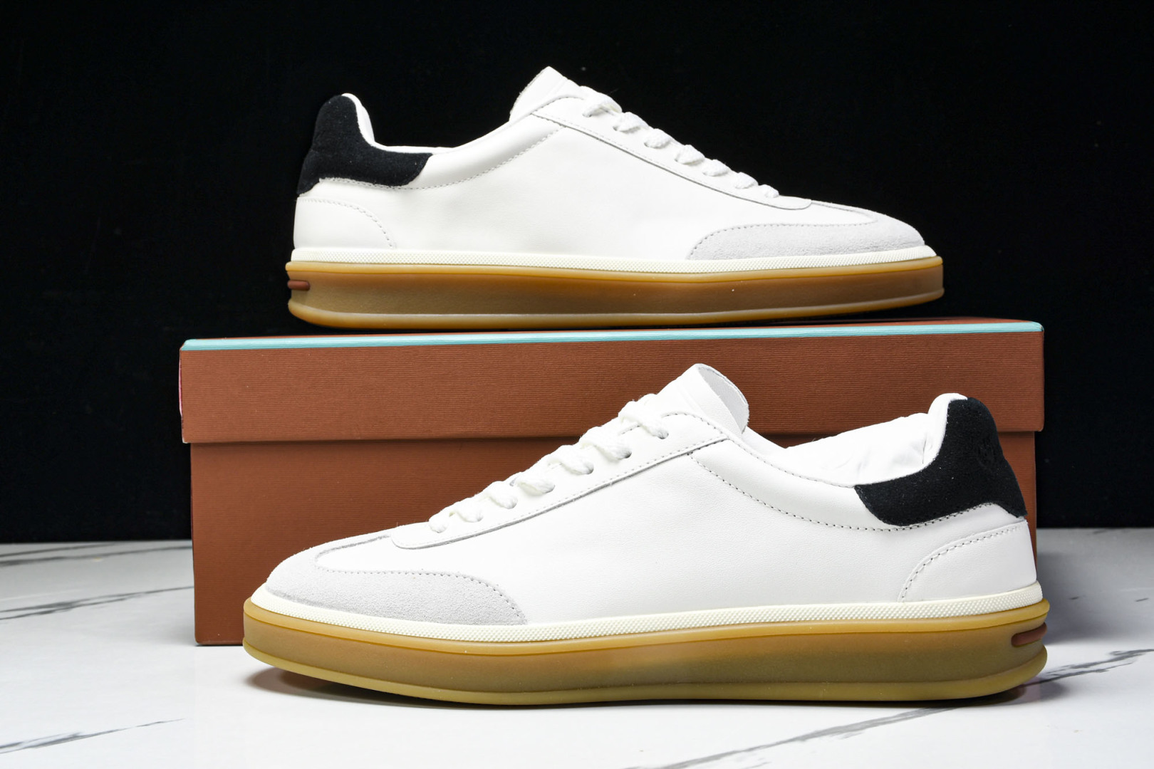 诺悠*翩雅 尺码39-45

纯原版出品-Loro Piana男士 Tennis Walk 绒面革低帮运