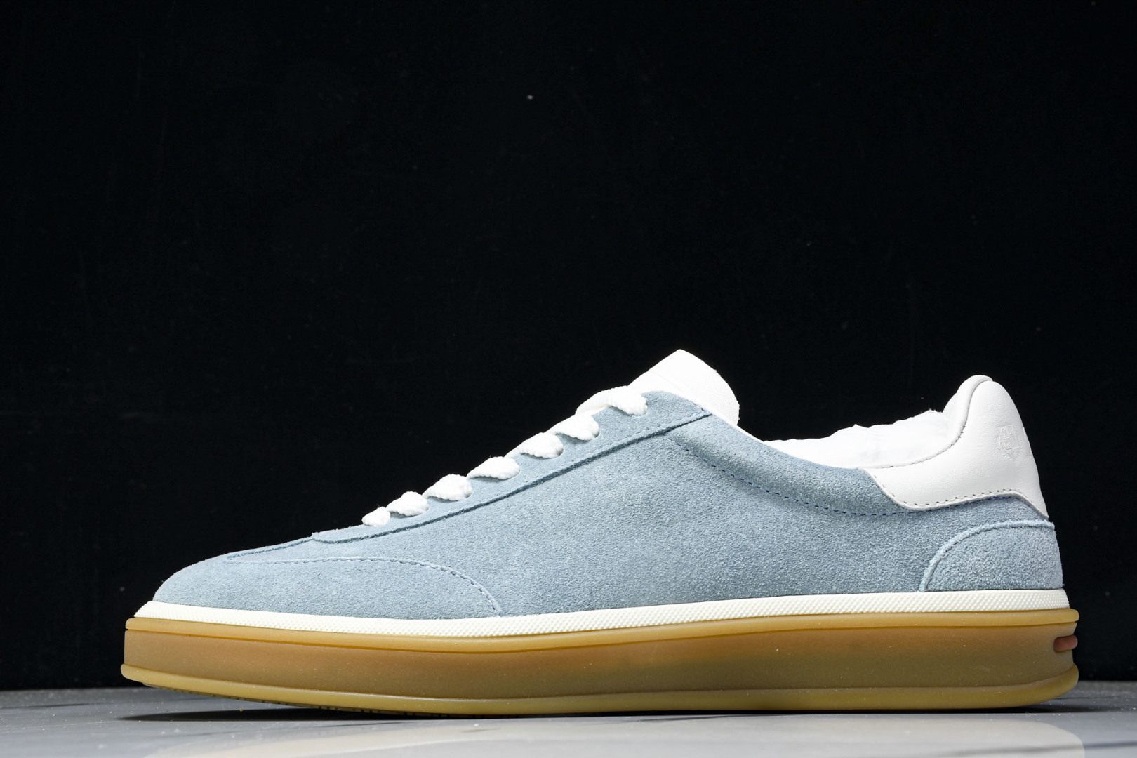 诺悠*翩雅 尺码39-45

纯原版出品-Loro Piana男士 Tennis Walk 绒面革低帮运