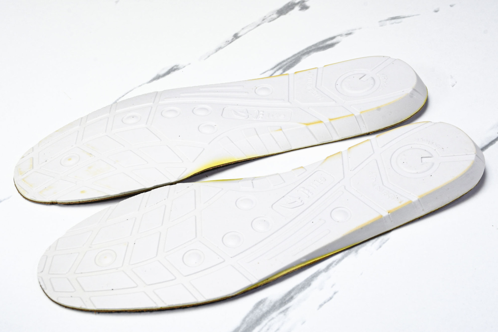 诺悠*翩雅 尺码39-45

纯原版出品-Loro Piana男士 Tennis Walk 绒面革低帮运