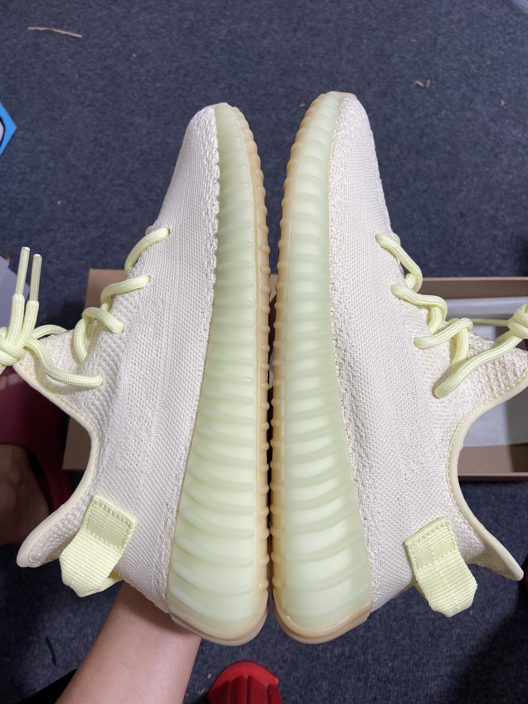 Yeezy黄油 尺码36-48

纯原版出品-Yeezy Boost 350 V2  Butter 黄油