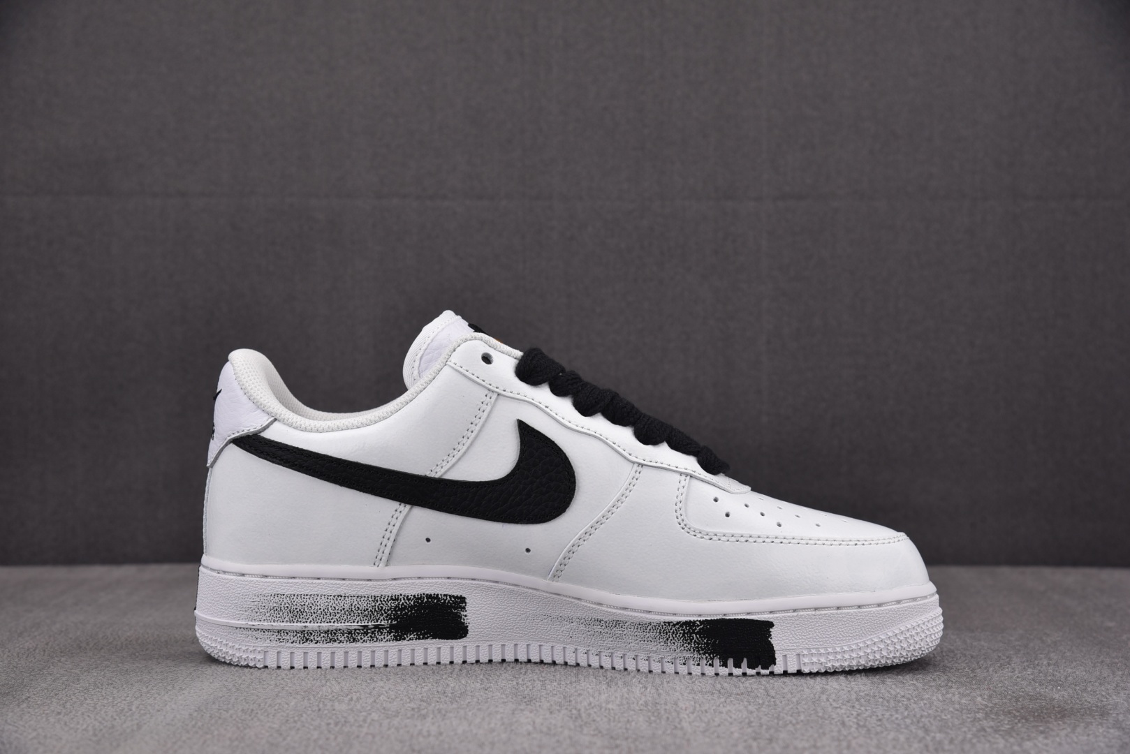 AF1 尺码36-46

纯原版出品-Air Force 1 Low G-Dragon Peacemin