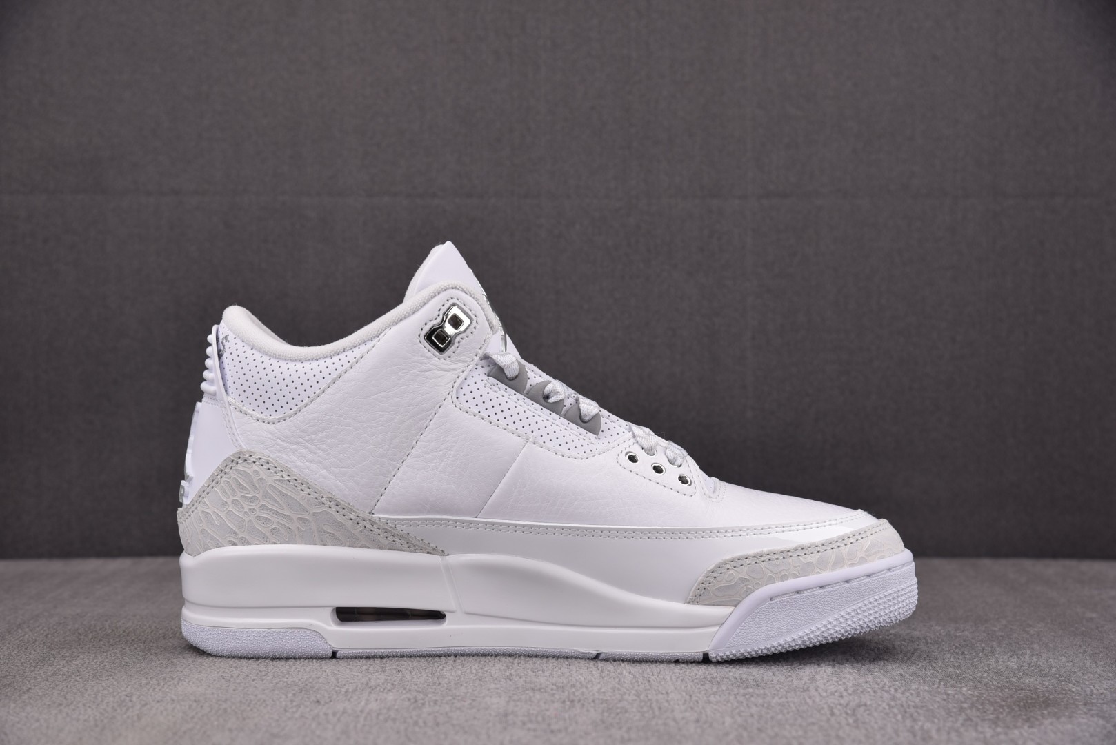 AJ3 尺码40-47.5

纯原版出品-Air Jordan 3 Retro Pure Money (