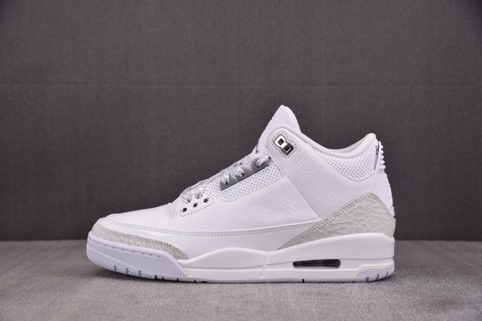 AJ3 尺码40-47.5

纯原版出品-Air Jordan 3 Retro Pure Money (