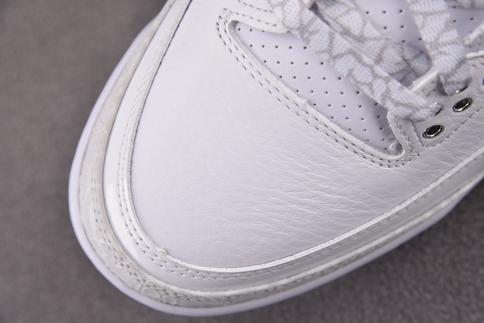 AJ3 尺码40-47.5

纯原版出品-Air Jordan 3 Retro Pure Money (
