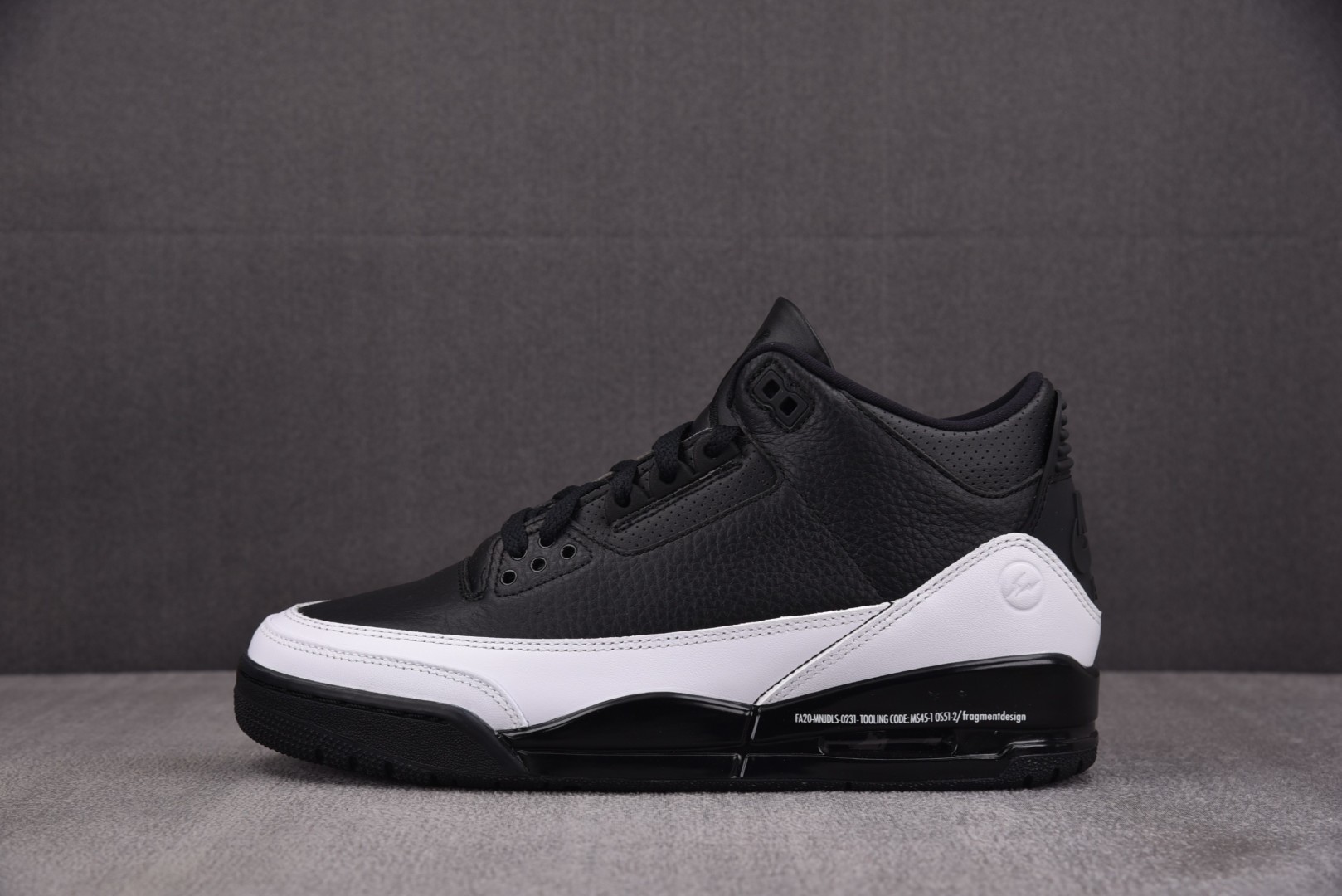AJ3 尺码40-48.5

纯原版出品-Fragment Design x Air Jordan 3 