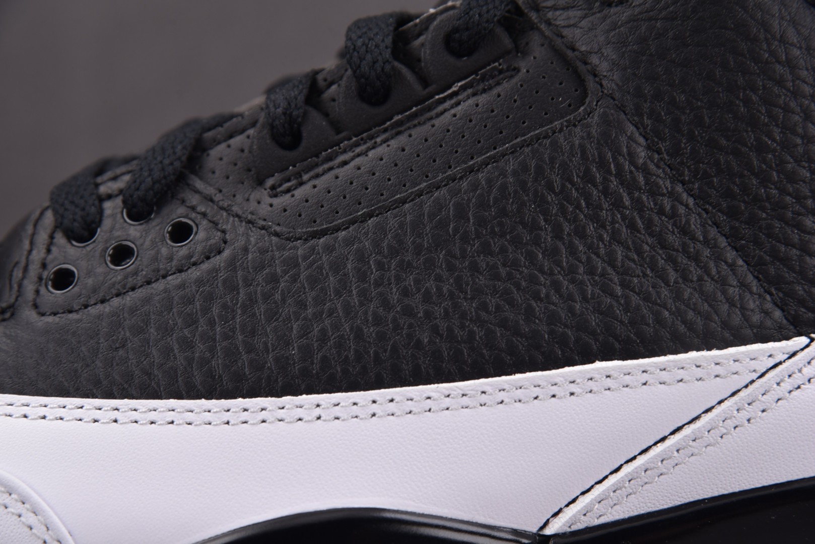 AJ3 尺码40-48.5

纯原版出品-Fragment Design x Air Jordan 3 