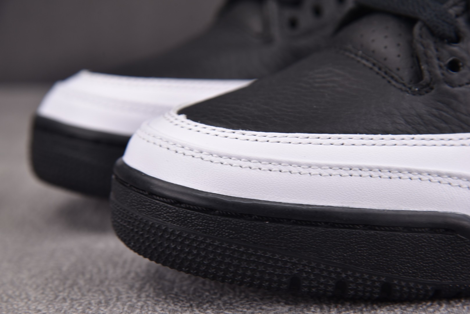 AJ3 尺码40-48.5

纯原版出品-Fragment Design x Air Jordan 3 