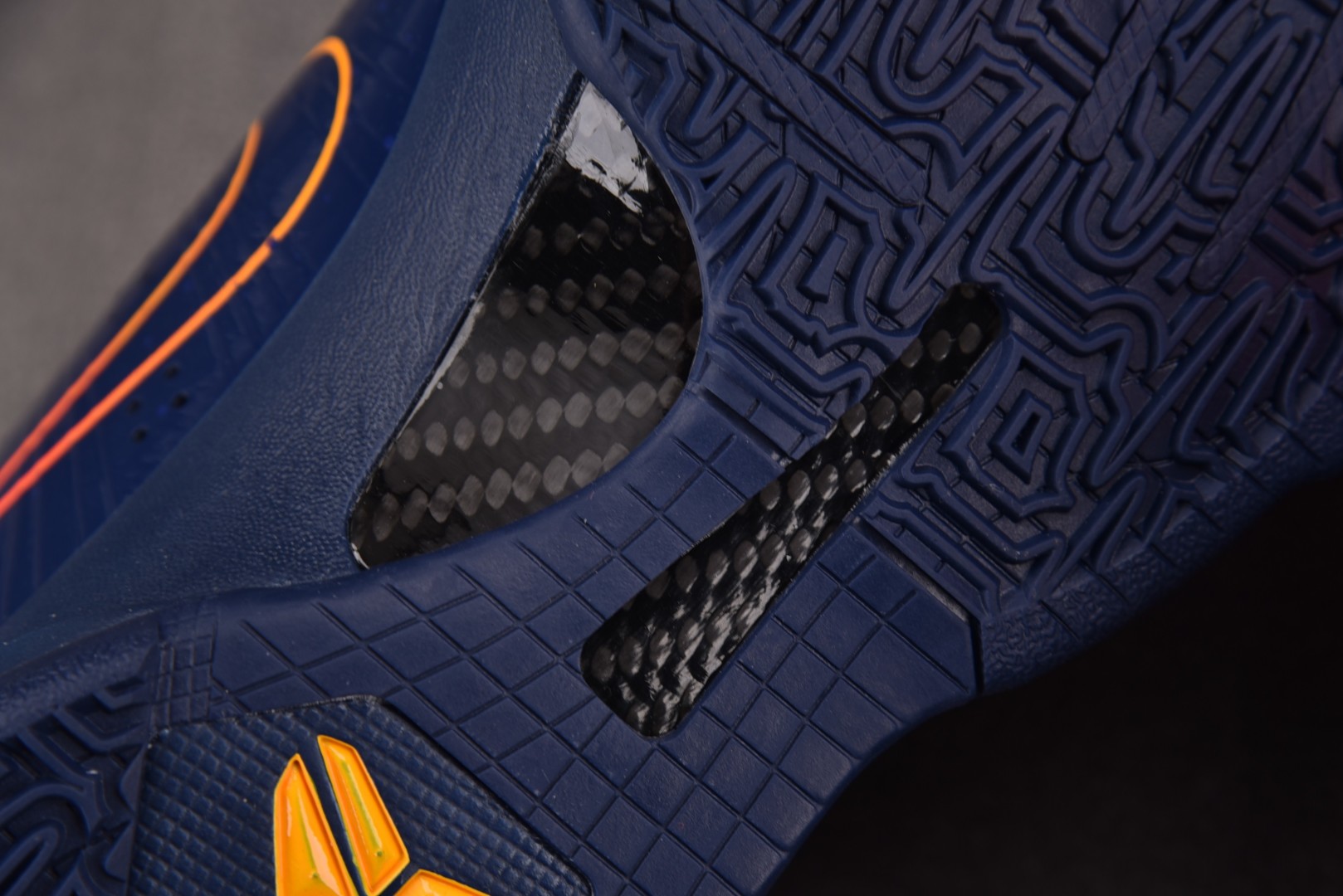 Kobe5 尺码40-48.5

纯原版出品-Caitlin Clark x NK Zoom 科比Kob
