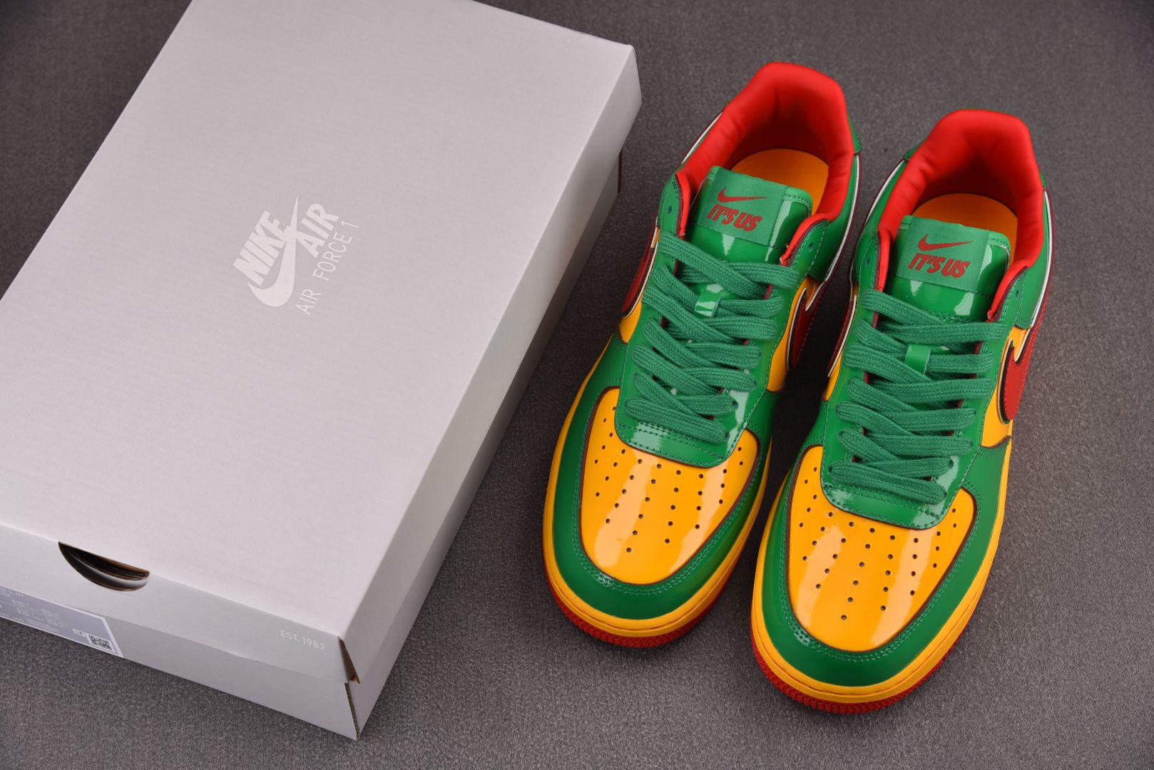 AF1空军 尺码40-47.5

纯原版出品-NK Air Force 1 Low Lil Yachty