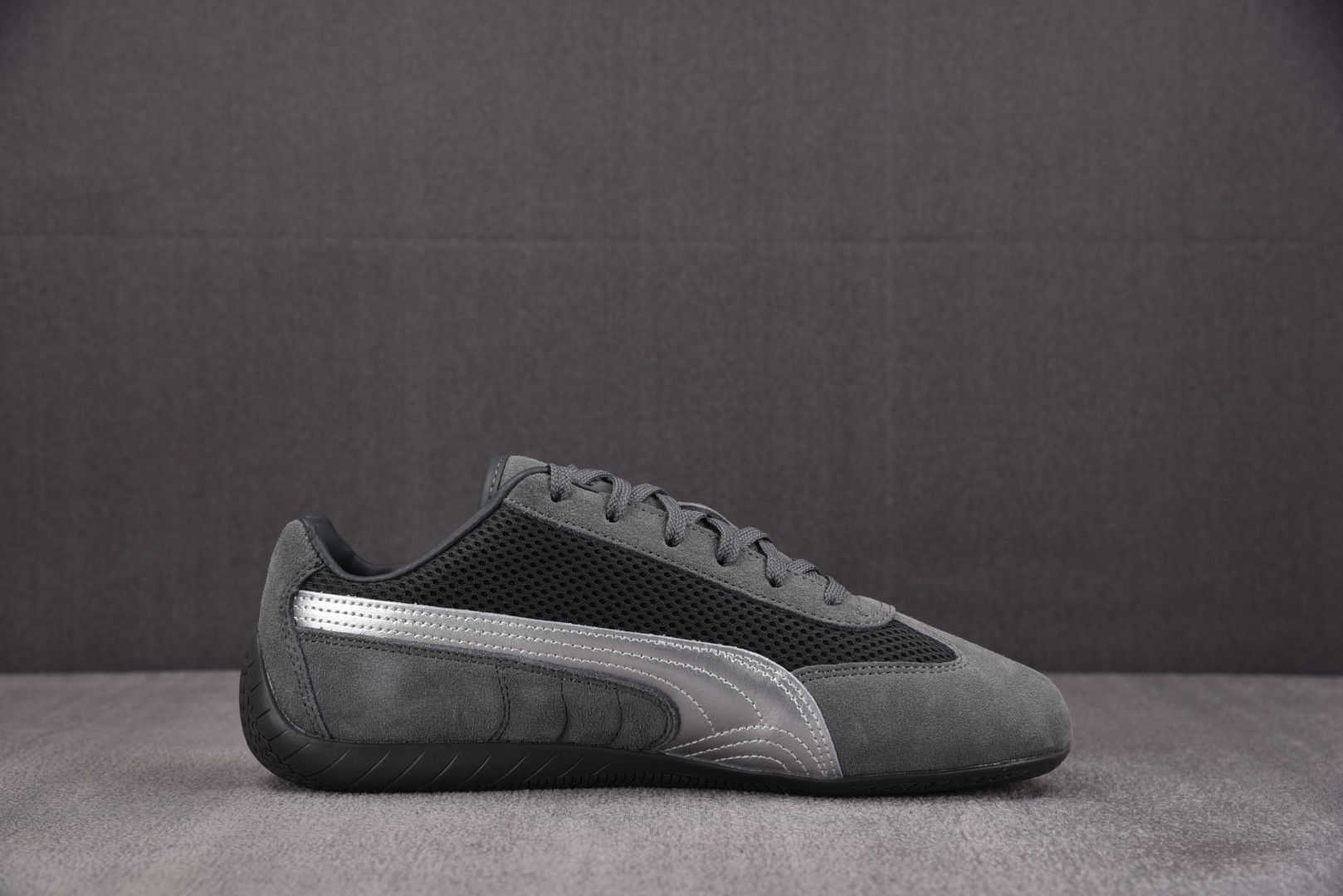 彪马 尺码36-45

纯原版出品-Puma SPeedcat Premium Shadow Grey 
