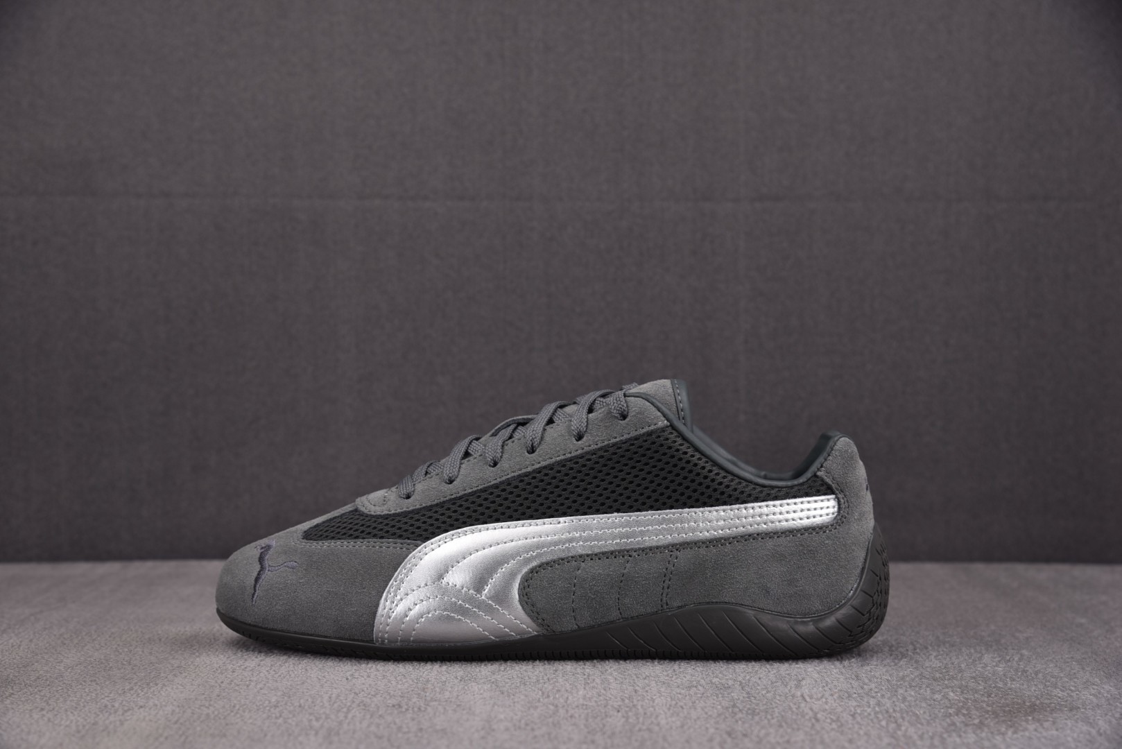 彪马 尺码36-45

纯原版出品-Puma SPeedcat Premium Shadow Grey 