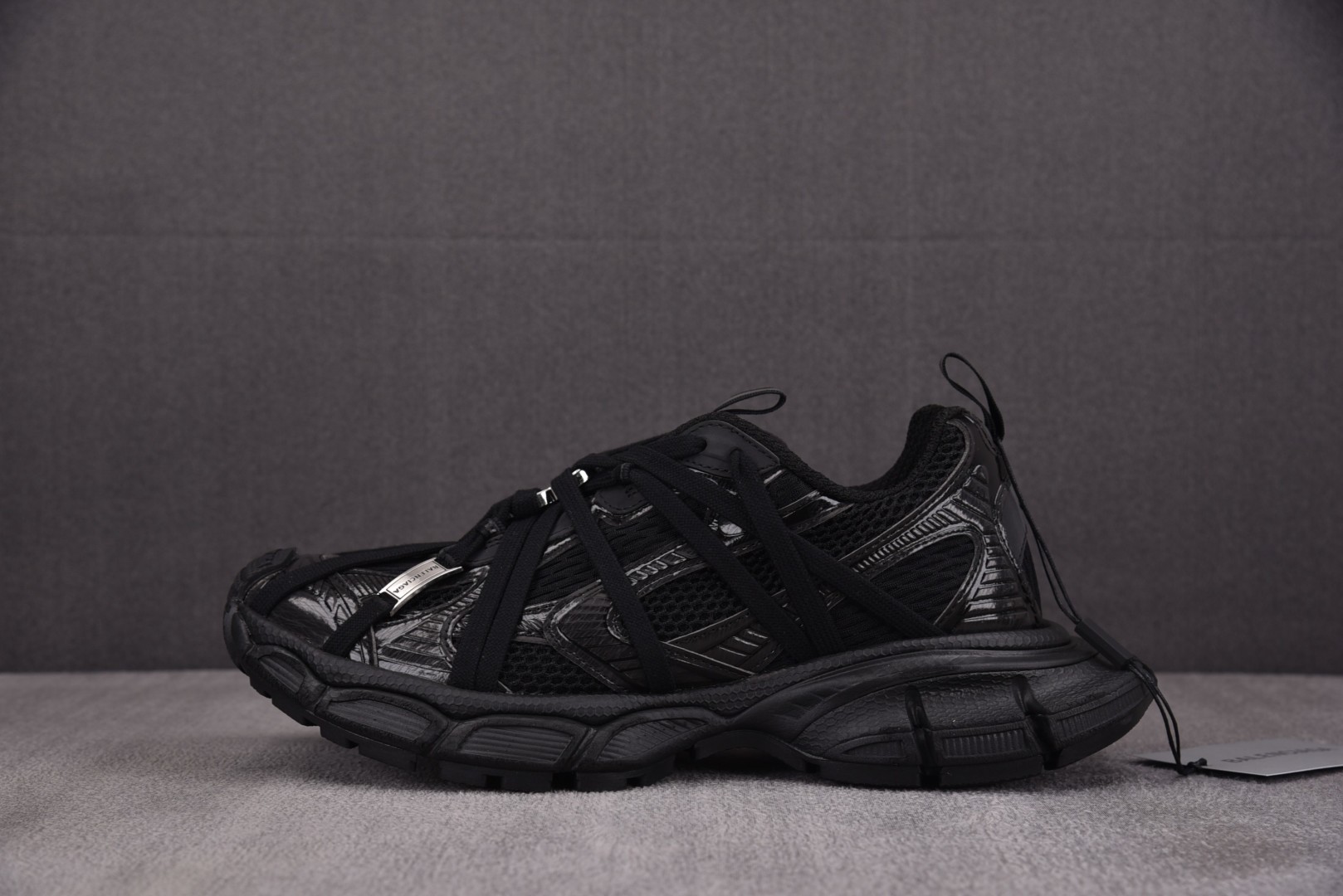 巴黎 尺码36-45

纯原版出品-Balenciaga 3XL Extreme Laces B 绑带金