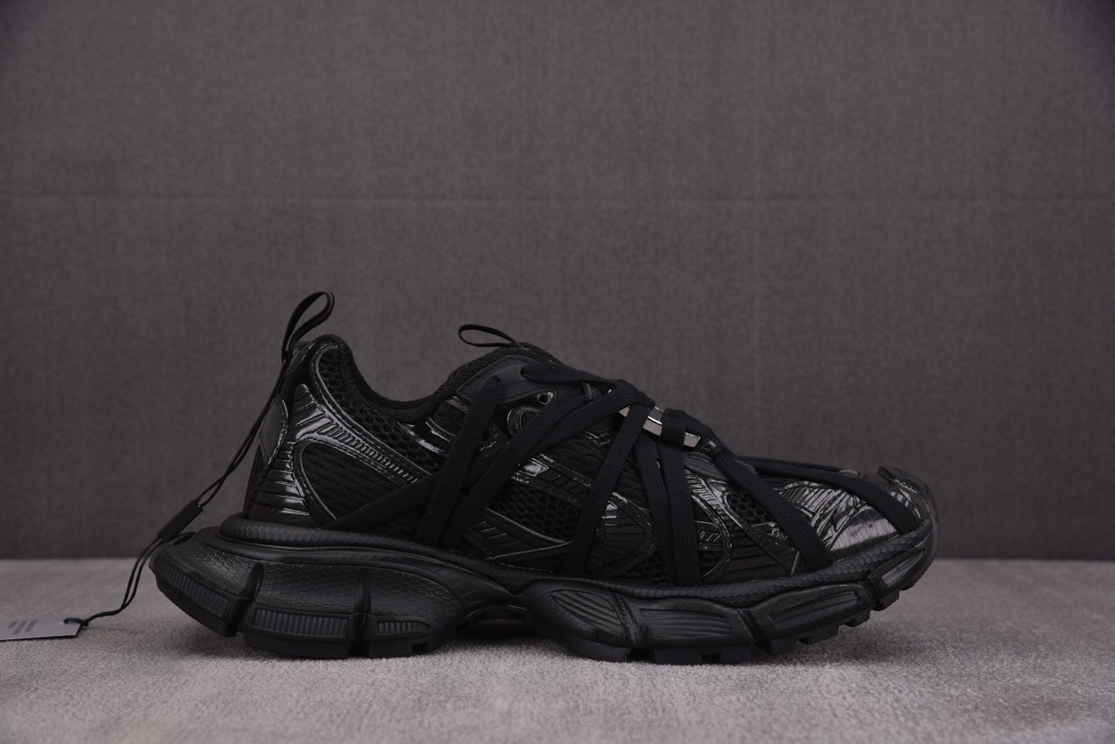 巴黎 尺码36-45

纯原版出品-Balenciaga 3XL Extreme Laces B 绑带金