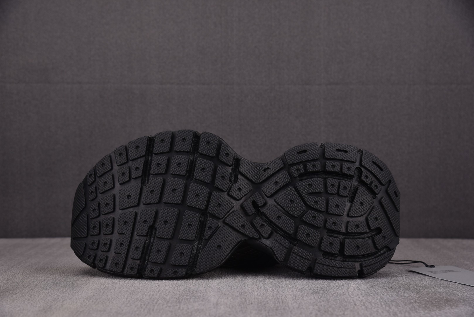 巴黎 尺码36-45

纯原版出品-Balenciaga 3XL Extreme Laces B 绑带金