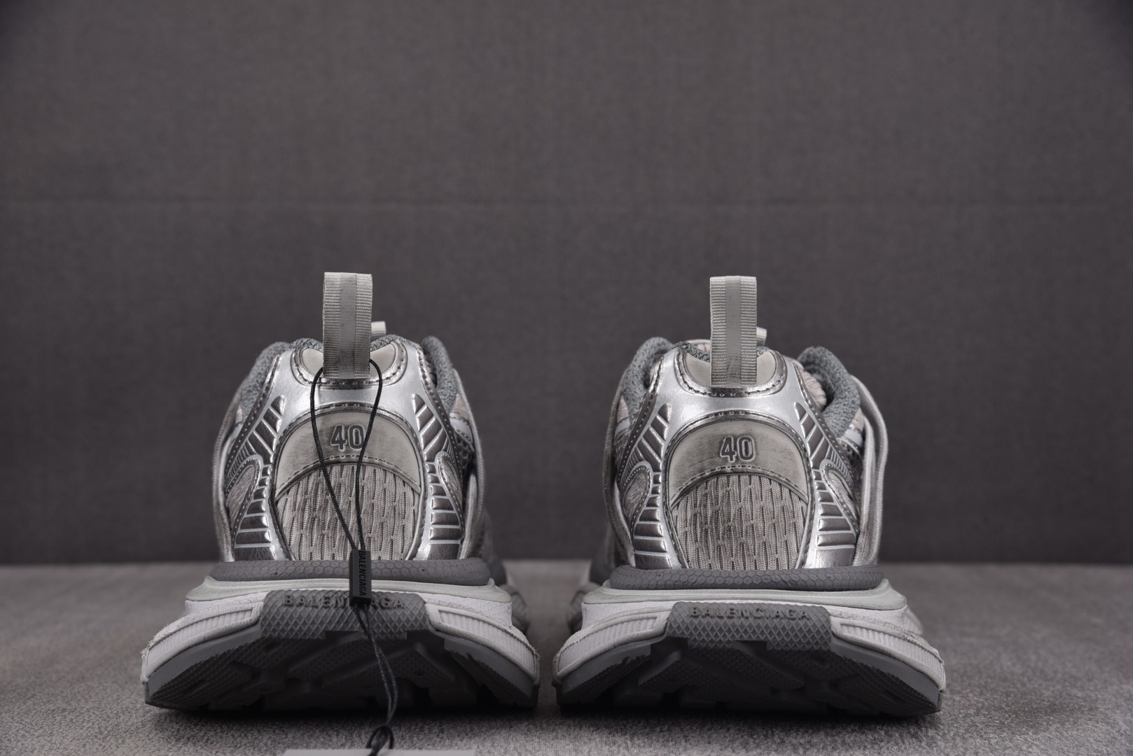 巴黎 尺码36-45

纯原版出品-Balenciaga 3XL Extreme Laces B 绑带金