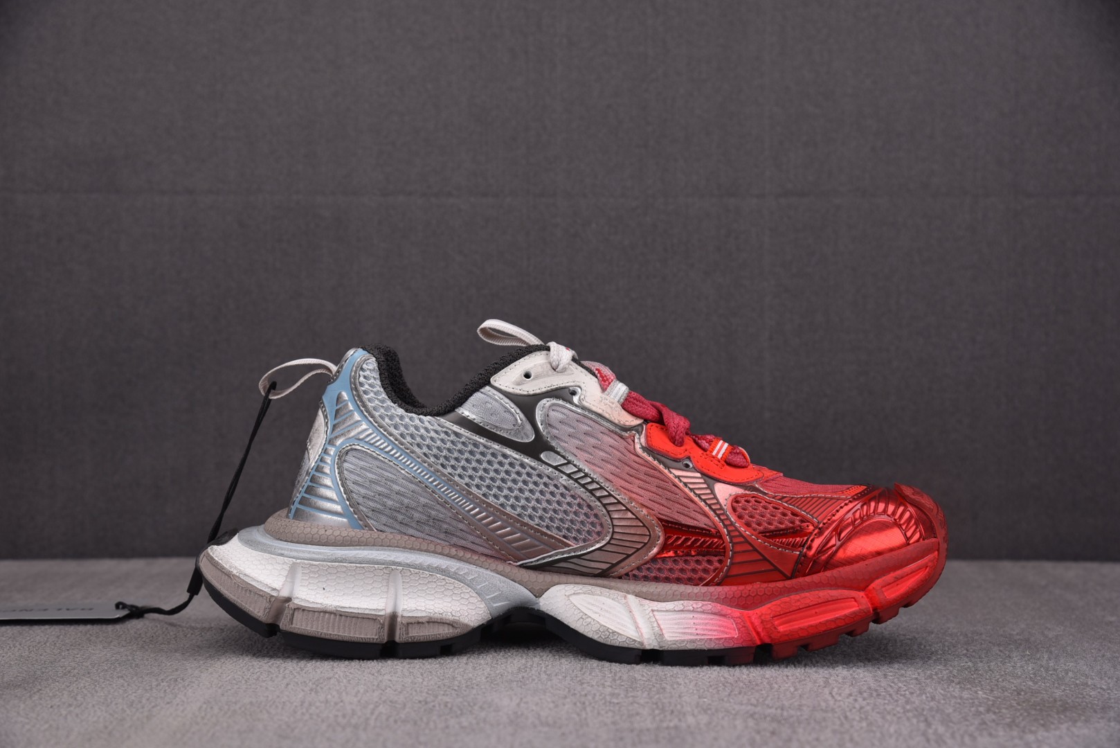 巴黎 尺码36-45

纯原版出品-Balenciaga 3XL Toe SPray 鞋头喷绘 红灰 Y