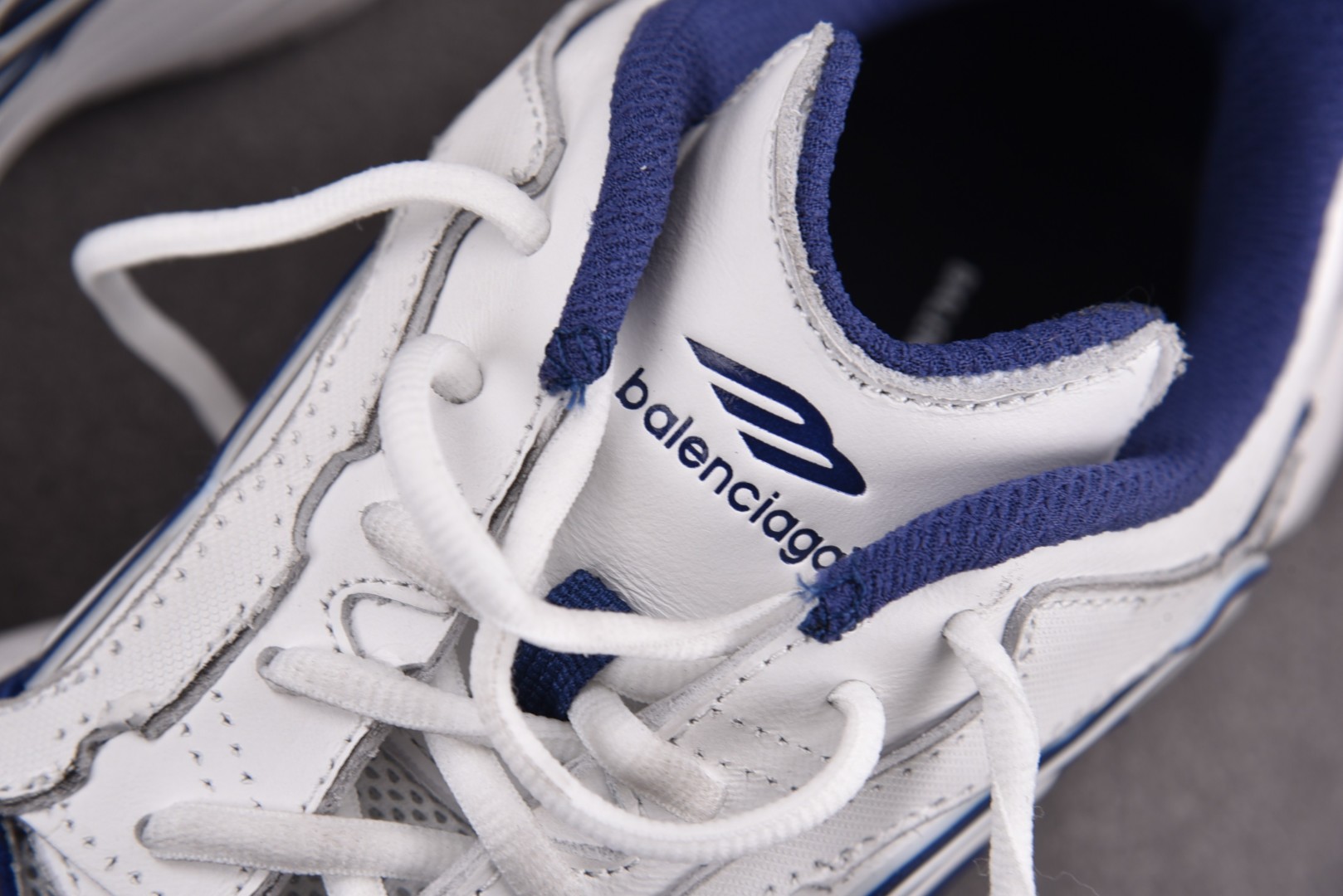 巴黎 尺码36-45

纯原版出品-Balenciaga Monday Navy White 海军蓝白 