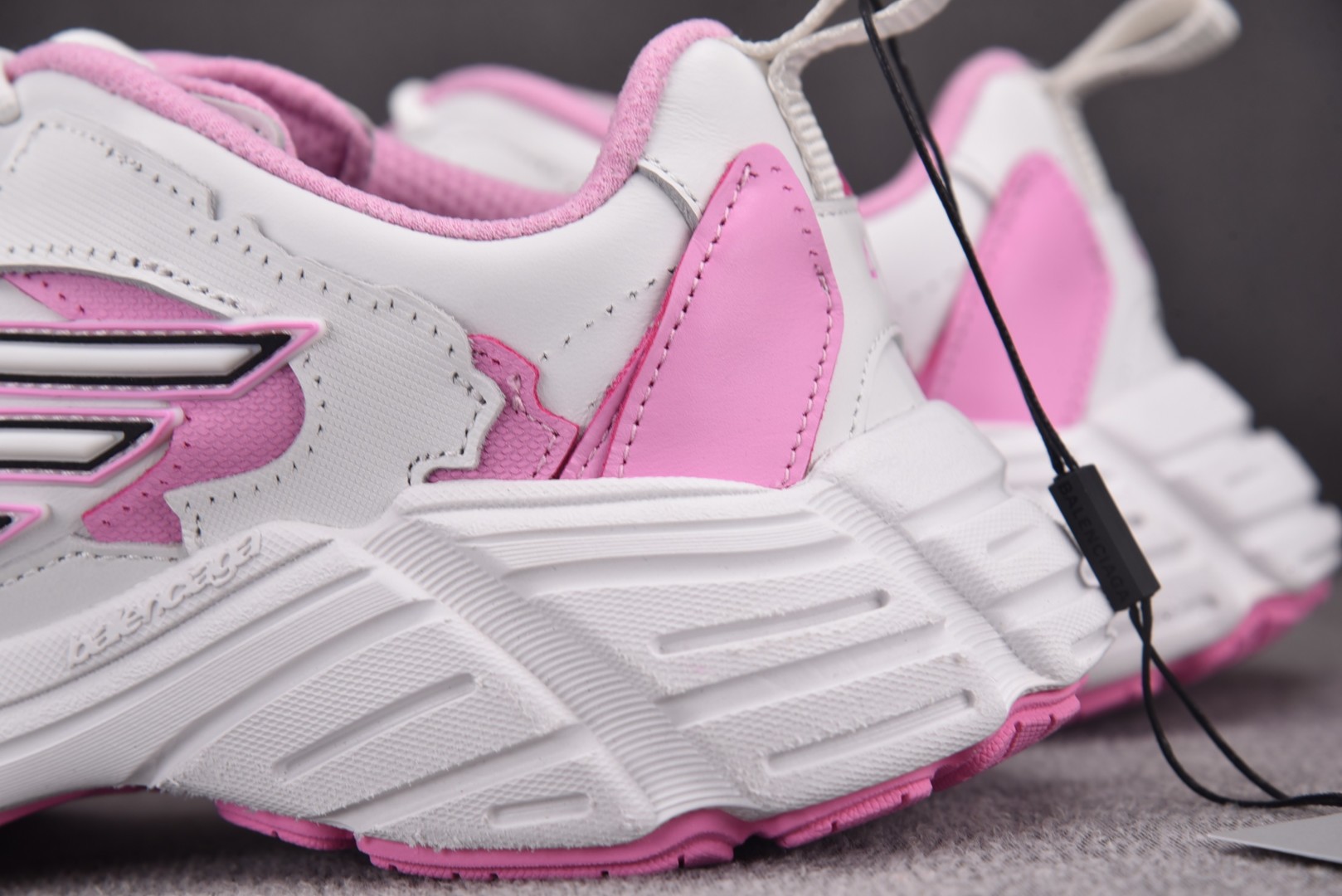 巴黎 尺码36-45

纯原版出品-Balenciaga Monday Pink White 粉白 YZ
