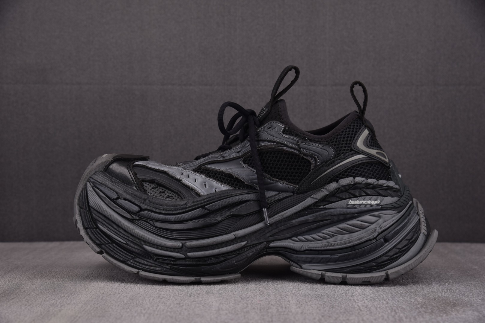 巴黎 尺码36-45

纯原版出品-Balenciaga Platform Dark Grey 深灰 Y