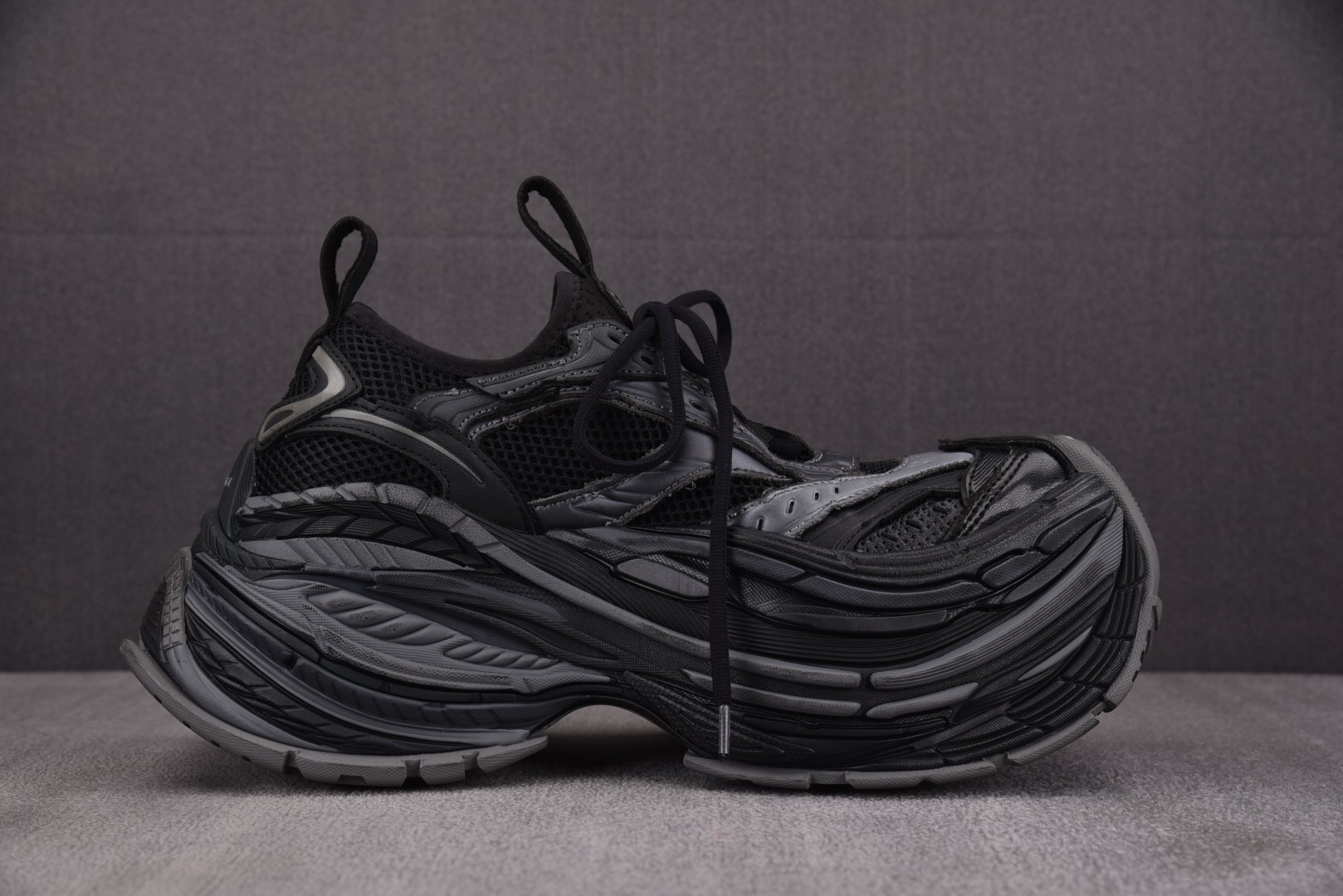 巴黎 尺码36-45

纯原版出品-Balenciaga Platform Dark Grey 深灰 Y