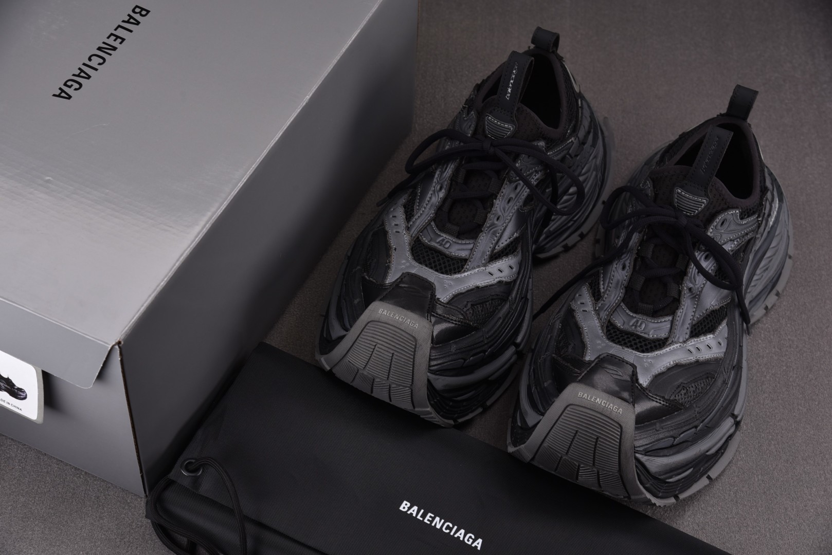 巴黎 尺码36-45

纯原版出品-Balenciaga Platform Dark Grey 深灰 Y