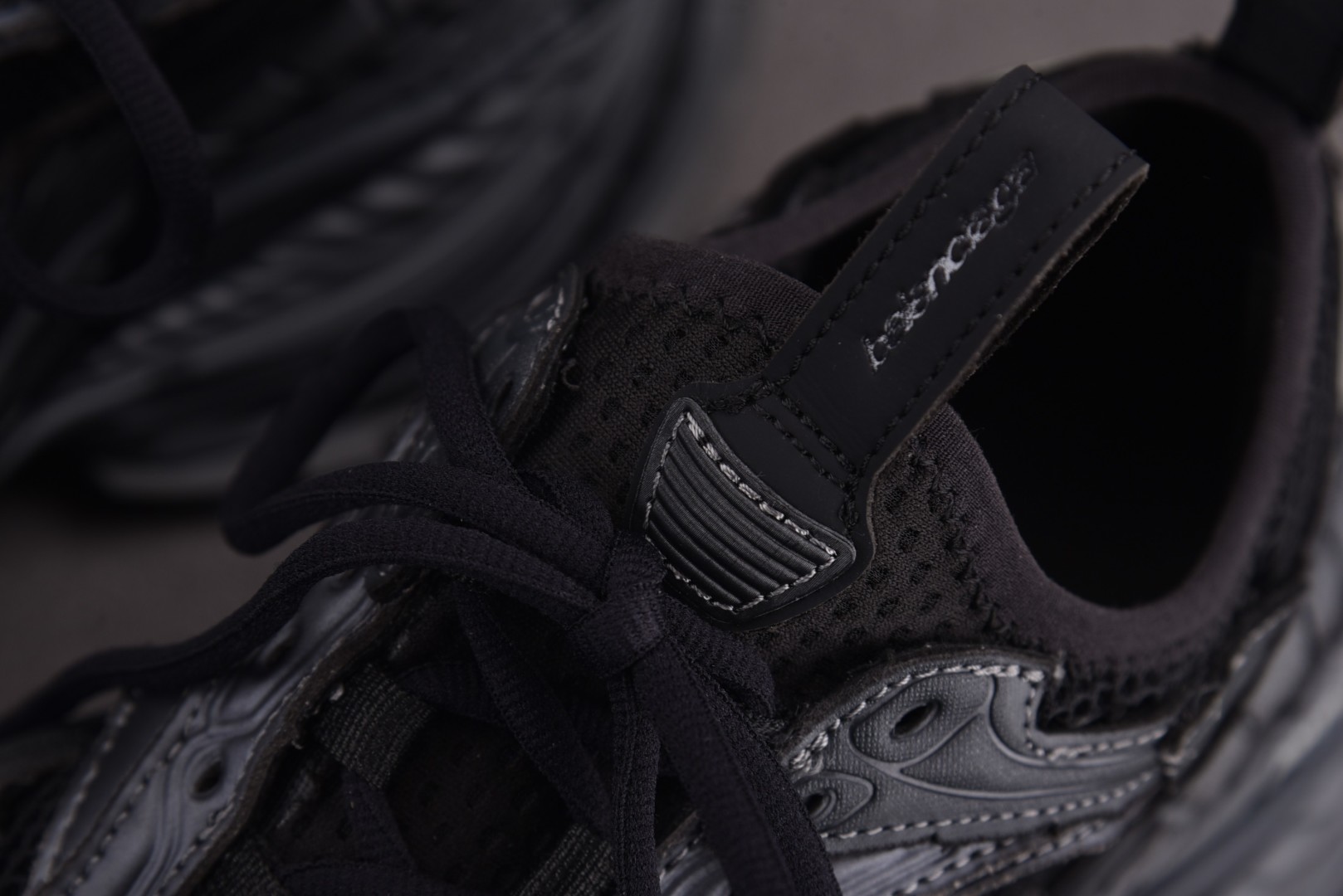 巴黎 尺码36-45

纯原版出品-Balenciaga Platform Dark Grey 深灰 Y