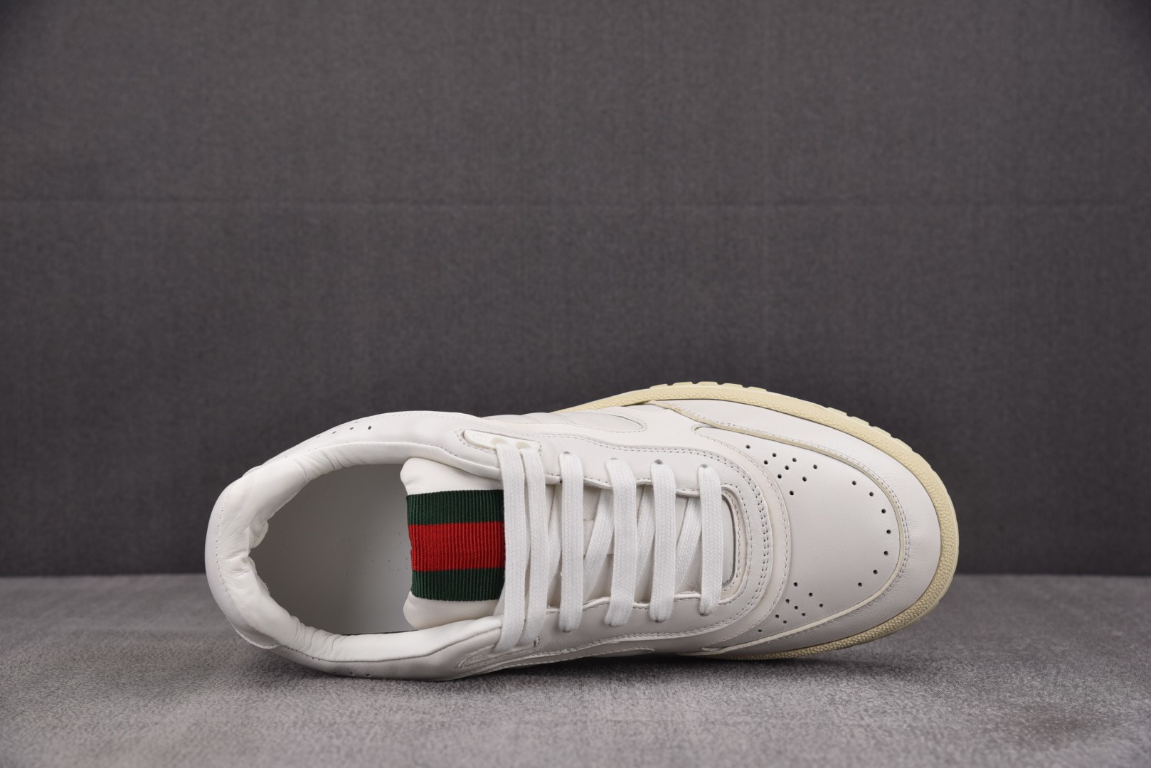 古驰 尺码35-45

纯原版出品-GUCCI Re-Web 24SS 白色 YZ022-1
尺码 35