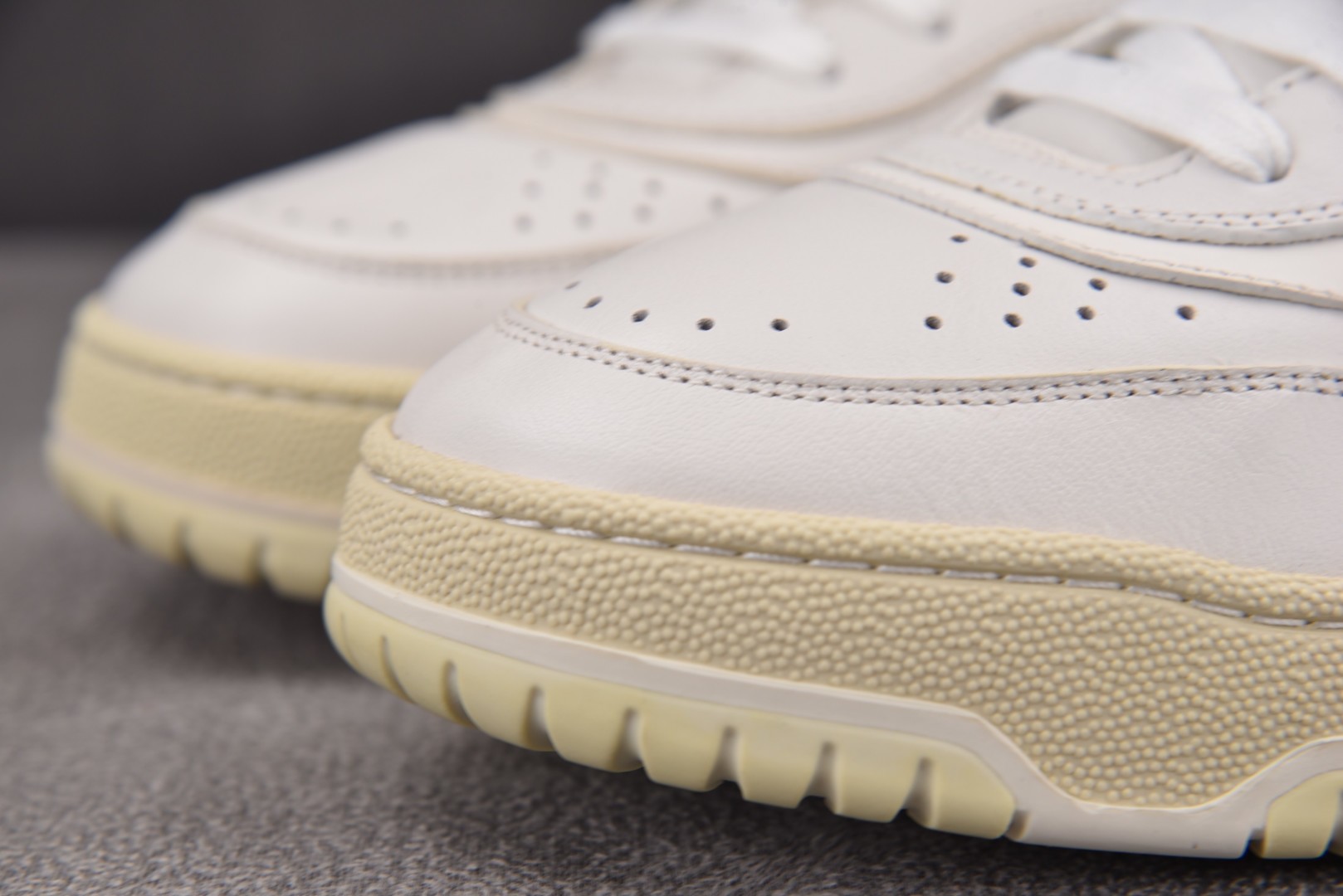 古驰 尺码35-45

纯原版出品-GUCCI Re-Web 24SS 白色 YZ022-1
尺码 35