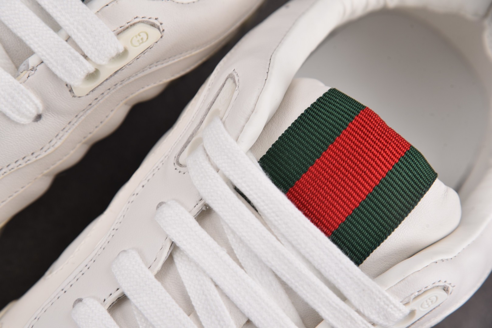 古驰 尺码35-45

纯原版出品-GUCCI Re-Web 24SS 白色 YZ022-1
尺码 35