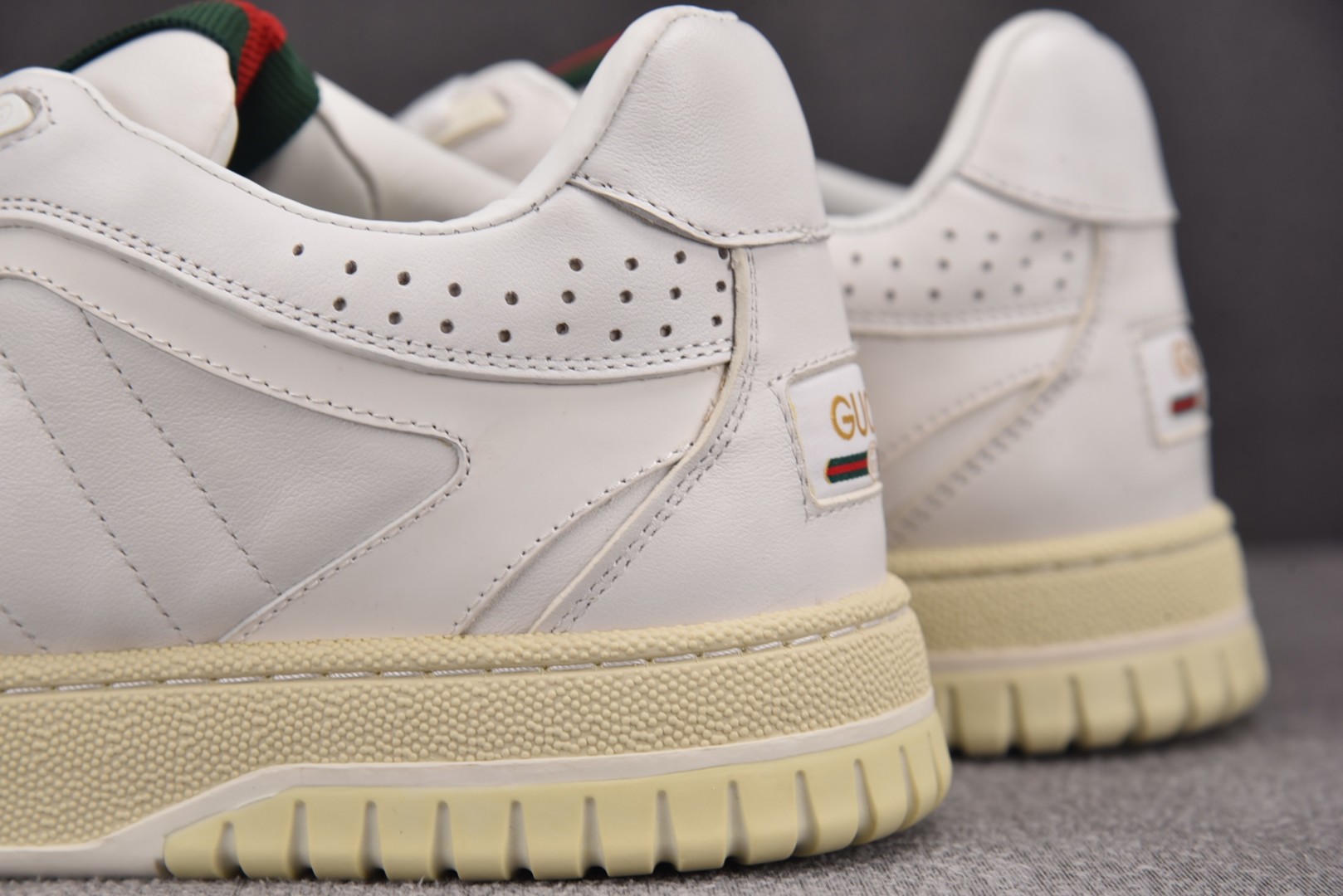 古驰 尺码35-45

纯原版出品-GUCCI Re-Web 24SS 白色 YZ022-1
尺码 35