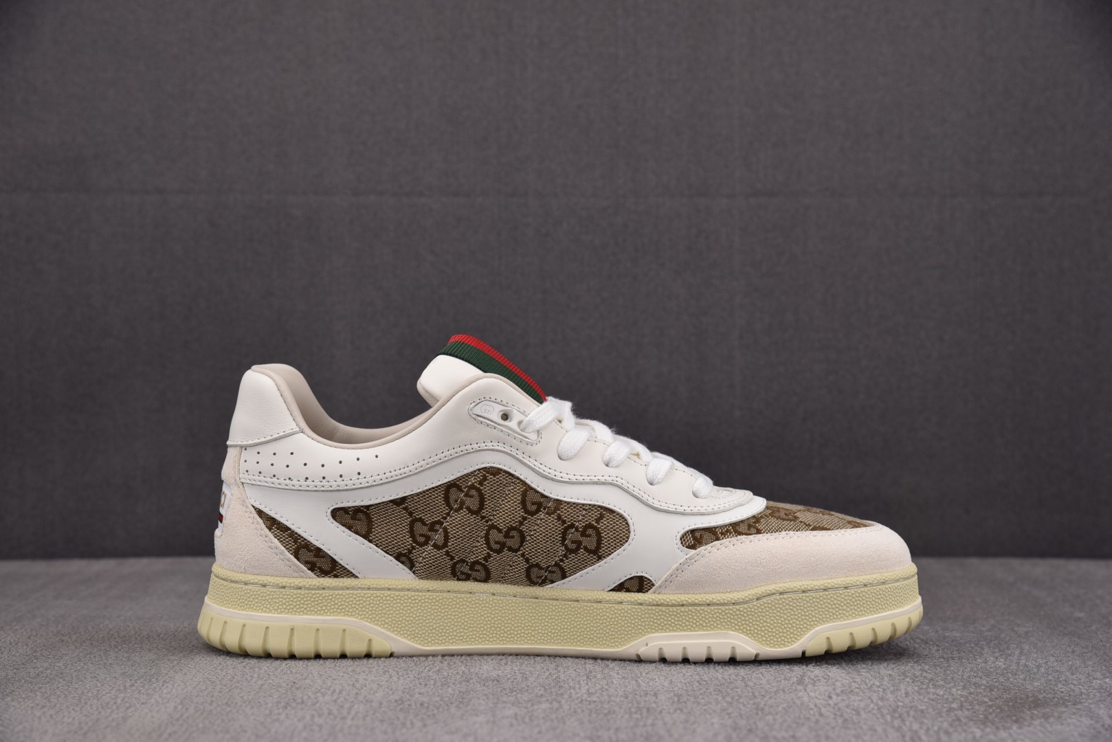 古驰 尺码35-45

纯原版出品-GUCCI Re-Web 24SS 白棕 YZ022-1
尺码 35