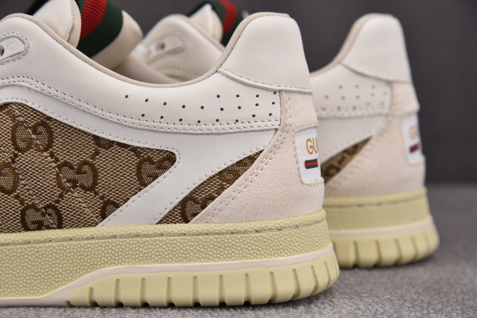 古驰 尺码35-45

纯原版出品-GUCCI Re-Web 24SS 白棕 YZ022-1
尺码 35