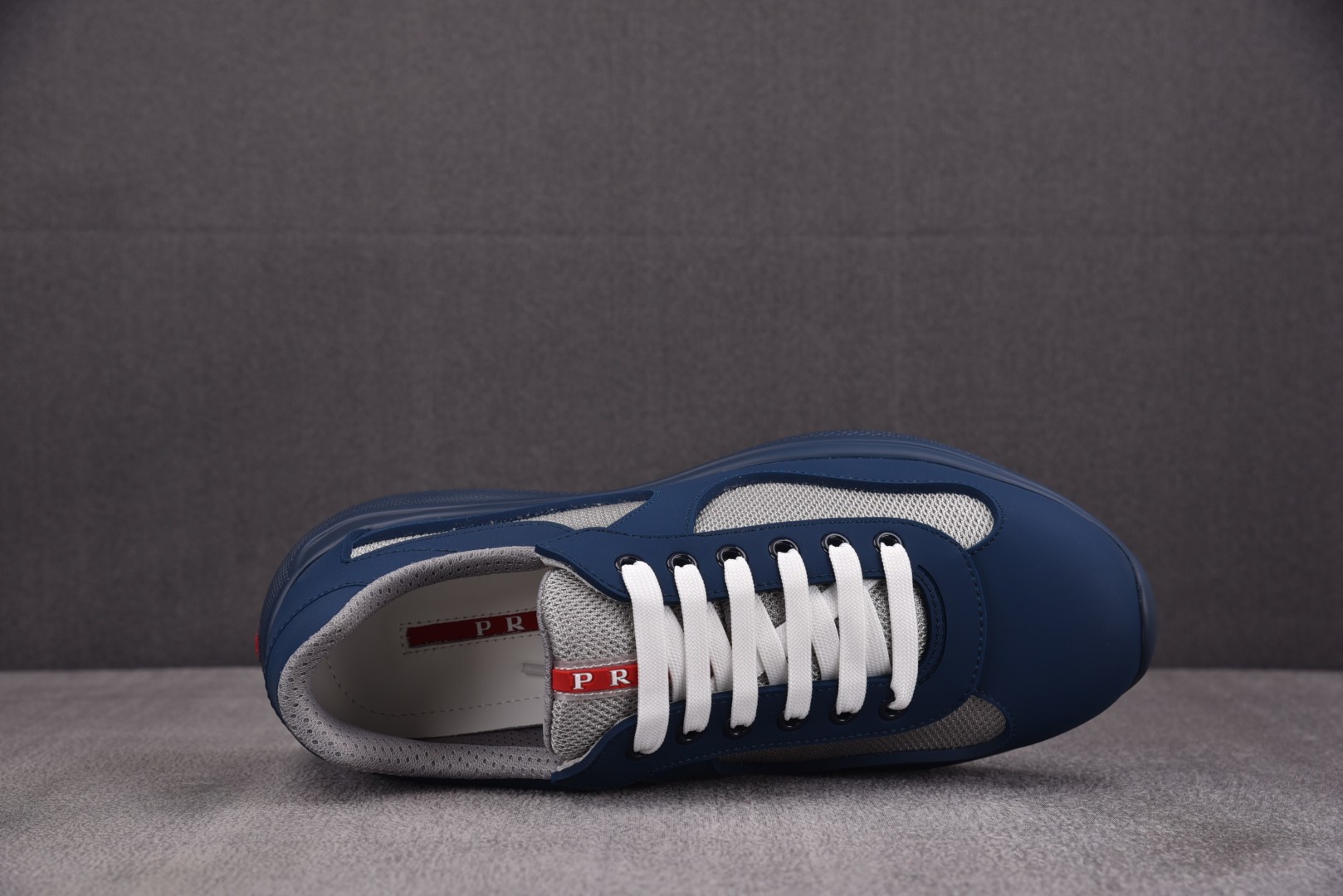 普拉达 尺码38-46

纯原版出品-Prada America's CuP 深蓝 YZ022-1
尺码