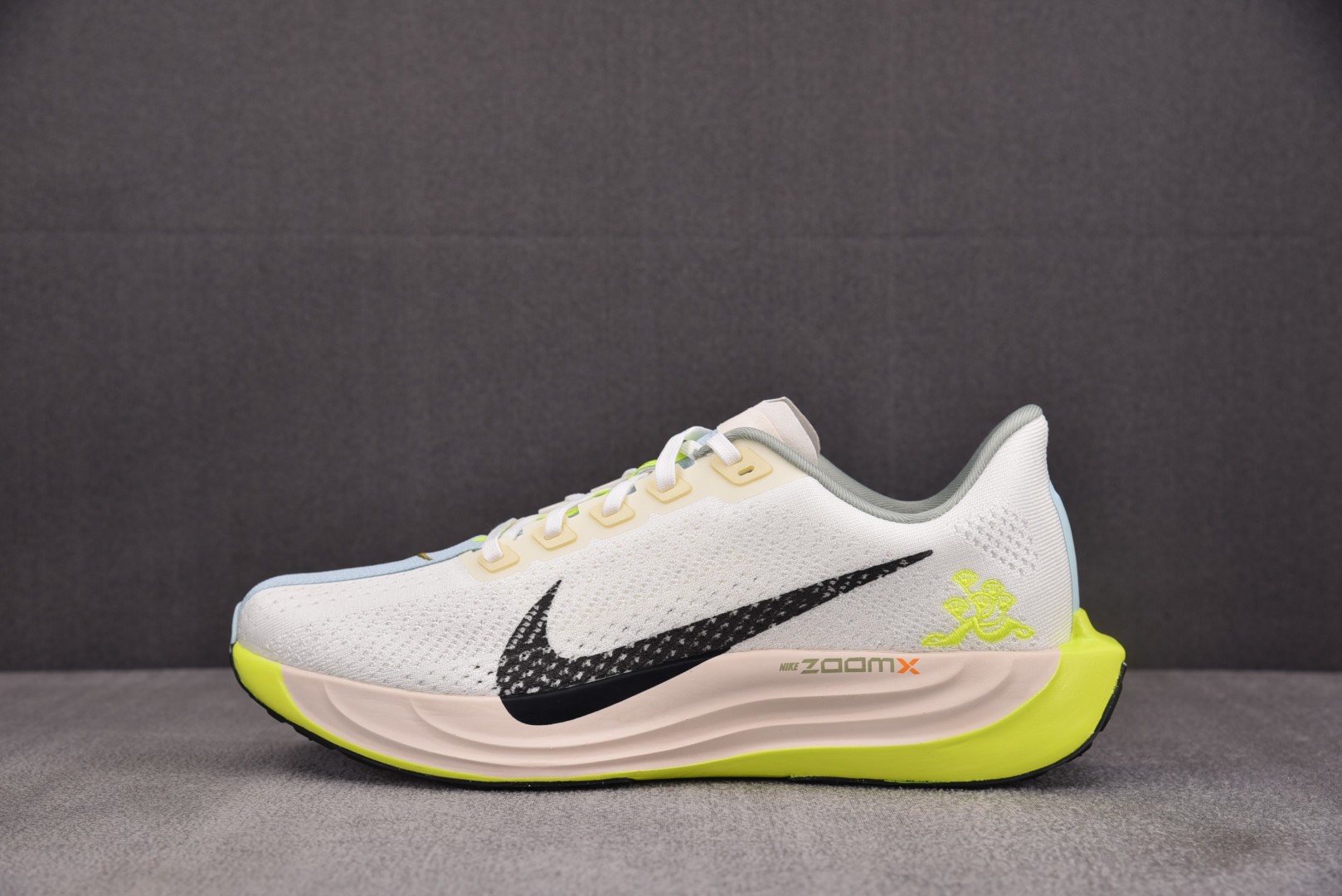 Zoom跑鞋 尺码39-46

纯原版出品-NK Pegasus Plus Sail Pale Ivor