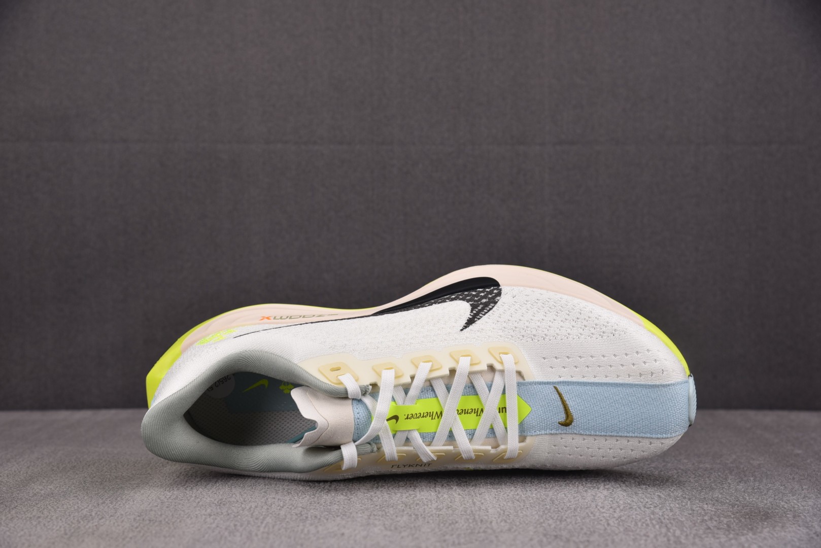 Zoom跑鞋 尺码39-46

纯原版出品-NK Pegasus Plus Sail Pale Ivor