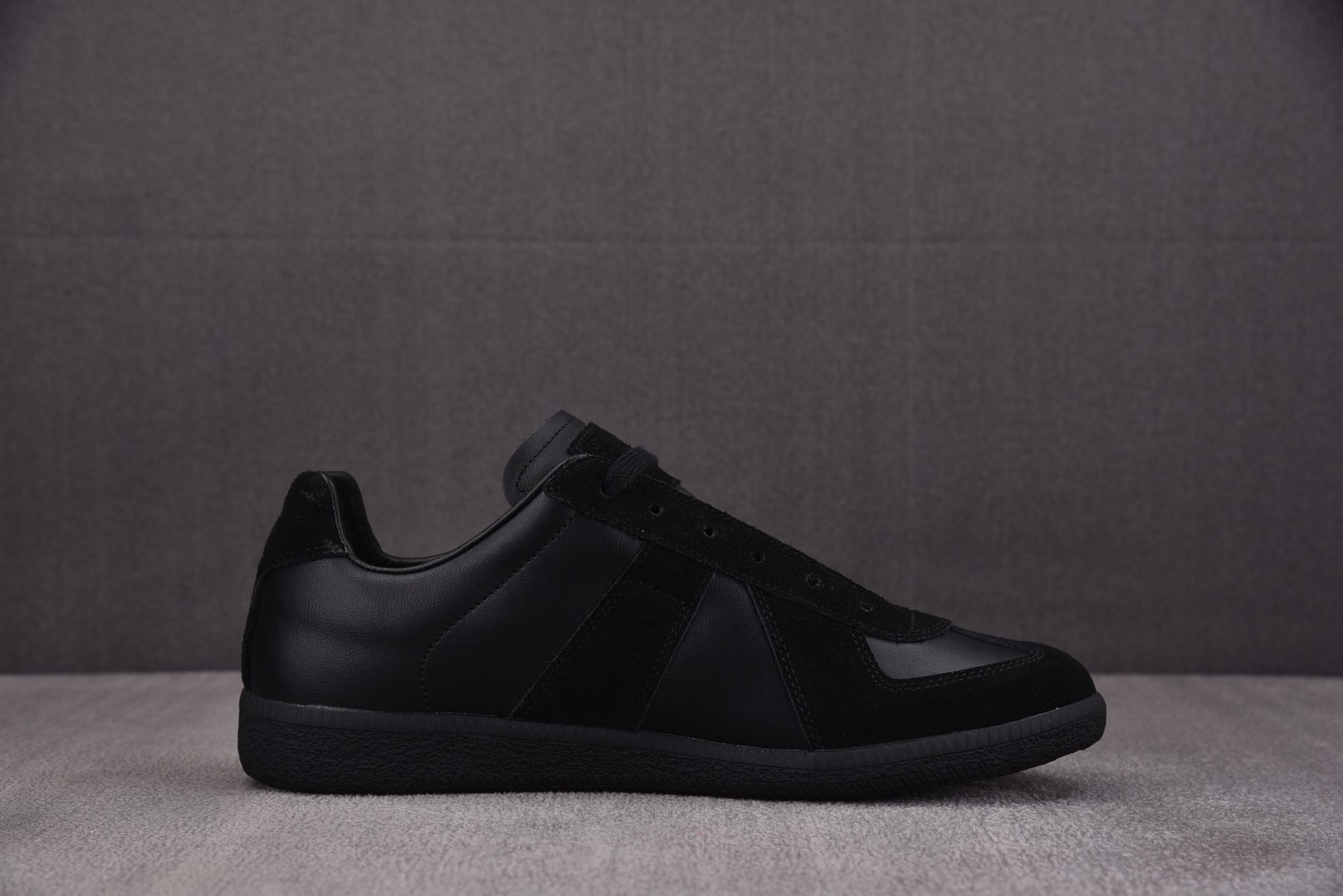 马吉 尺码40-45

纯原版出品-Maison Margiela RePlica Black 梅森·马