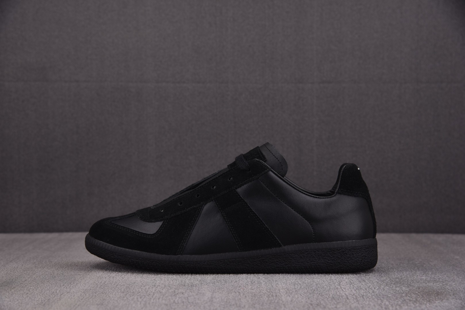 马吉 尺码40-45

纯原版出品-Maison Margiela RePlica Black 梅森·马