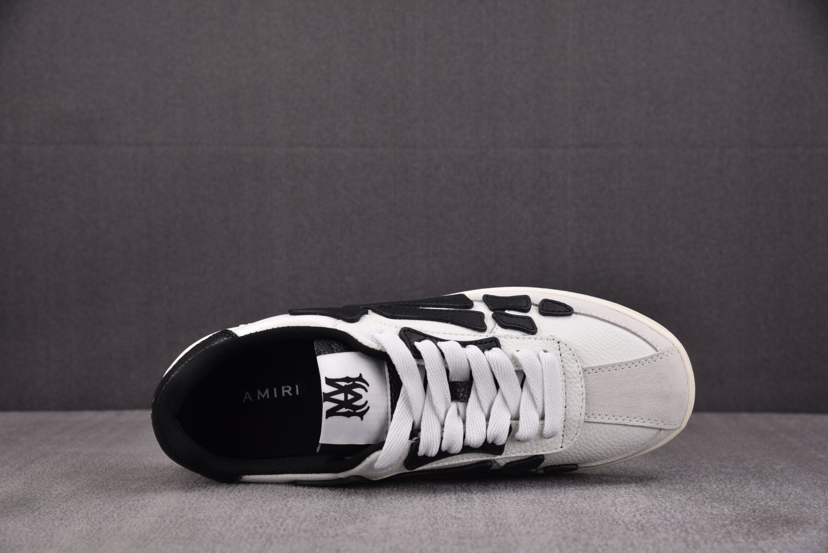 骨头鞋 尺码35-46

纯原版出品-AMIRI Pacific Bones 白黑 YZ021
尺码：3