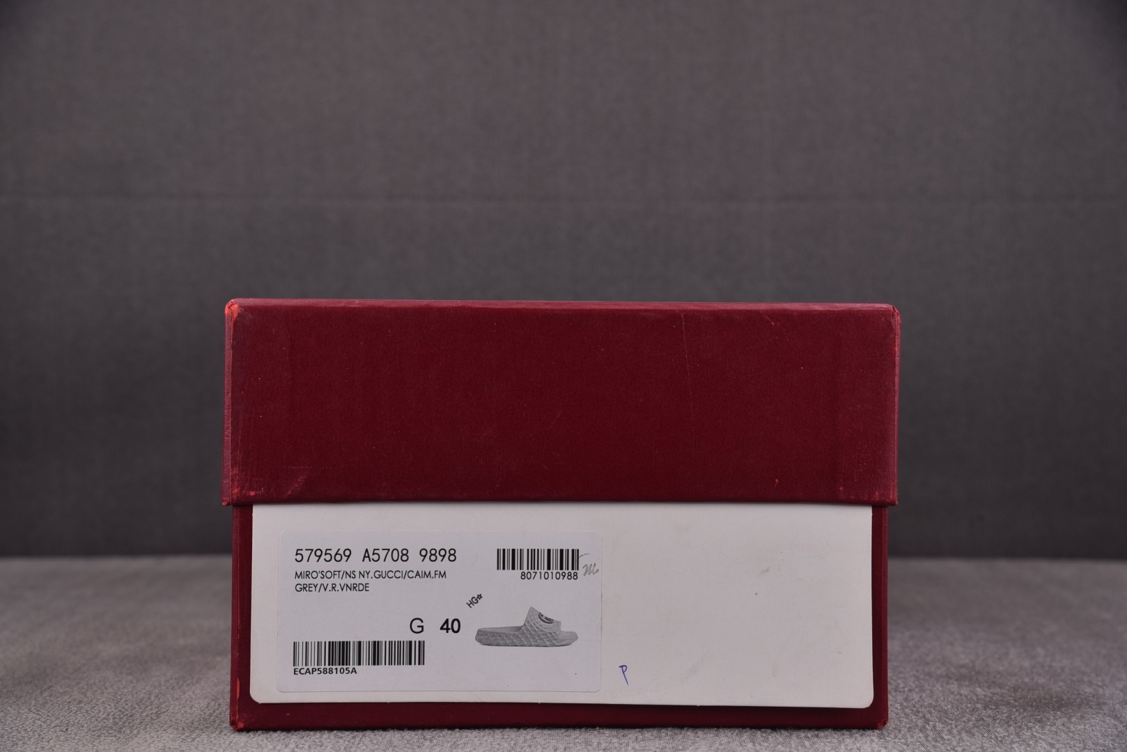 GUCCI 尺码 39-45

纯原版出品-GUCCI Slide Sandal Interlockin