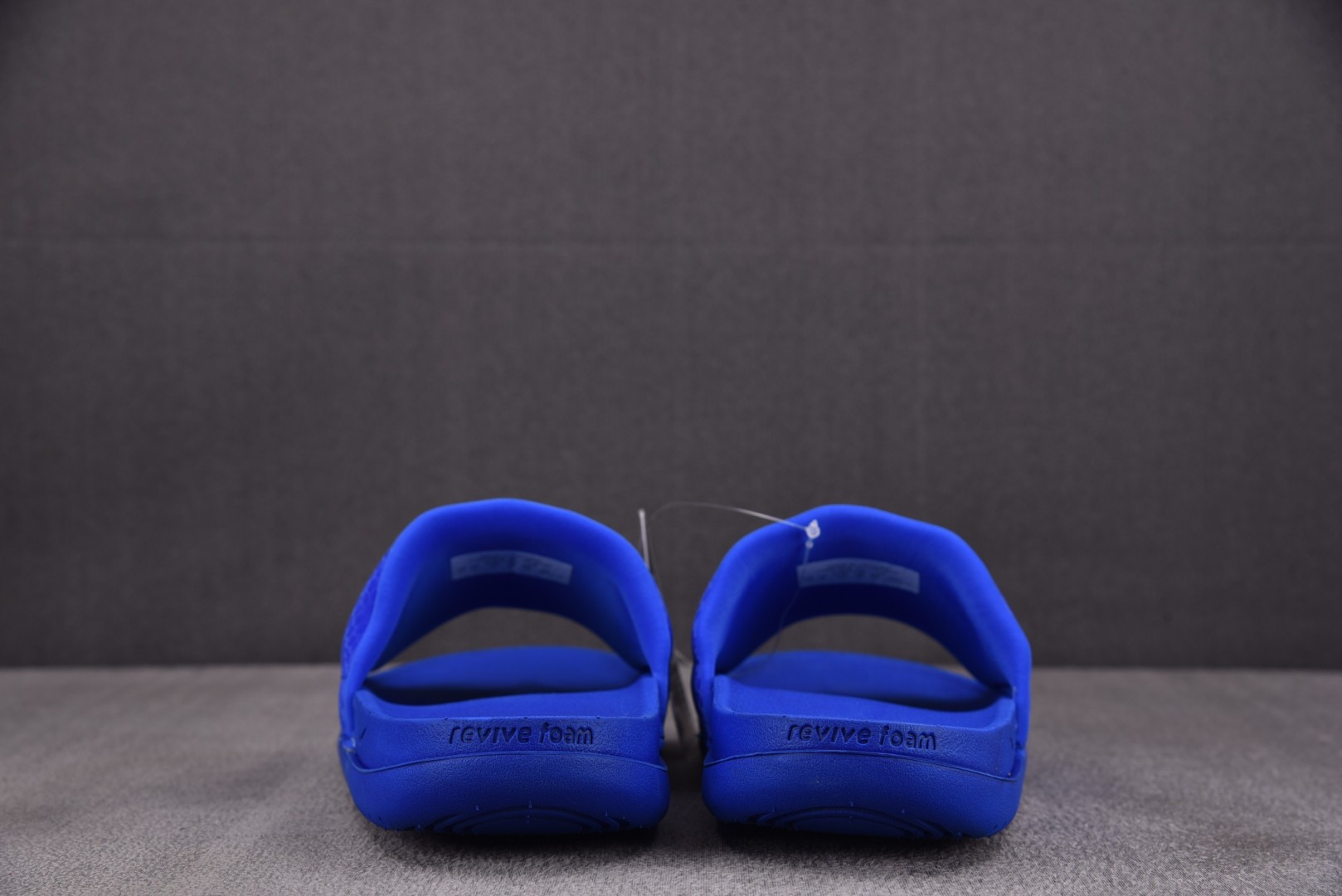 Kobe拖鞋 尺码38-48.5

纯原版出品-NK Offcourt Slide Kobe Bryan