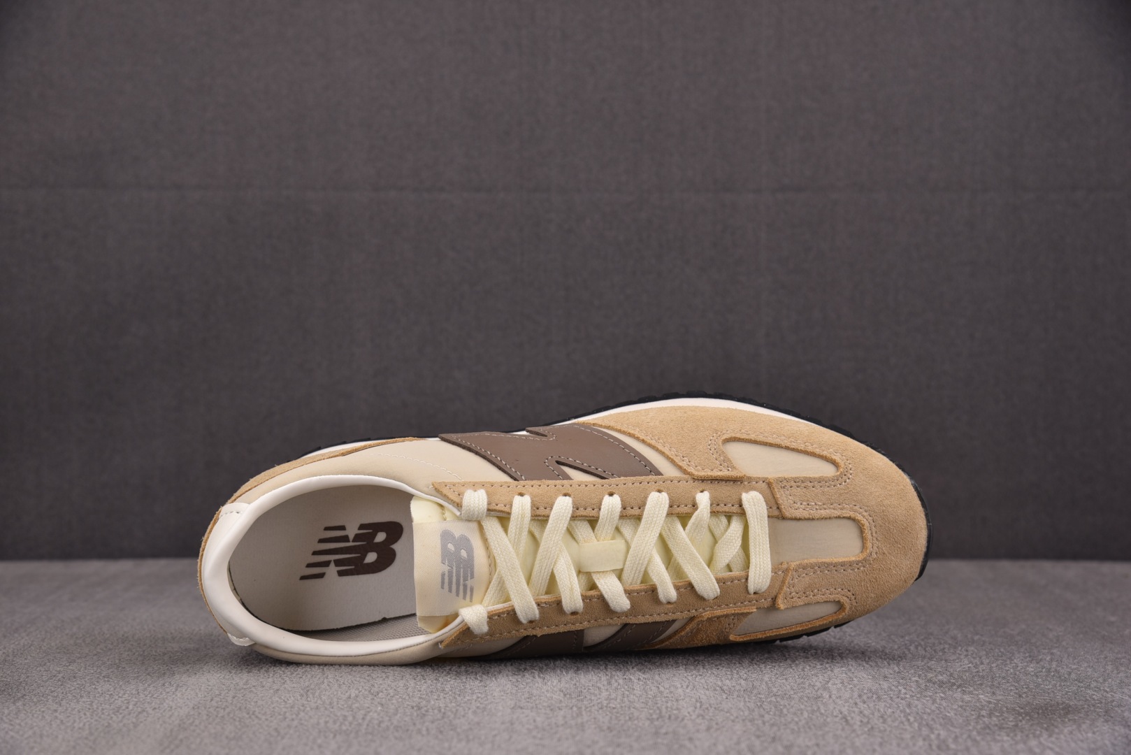 NB471 尺码36-45

纯原版出品-New Balance 471 Brown 米棕 U471AI