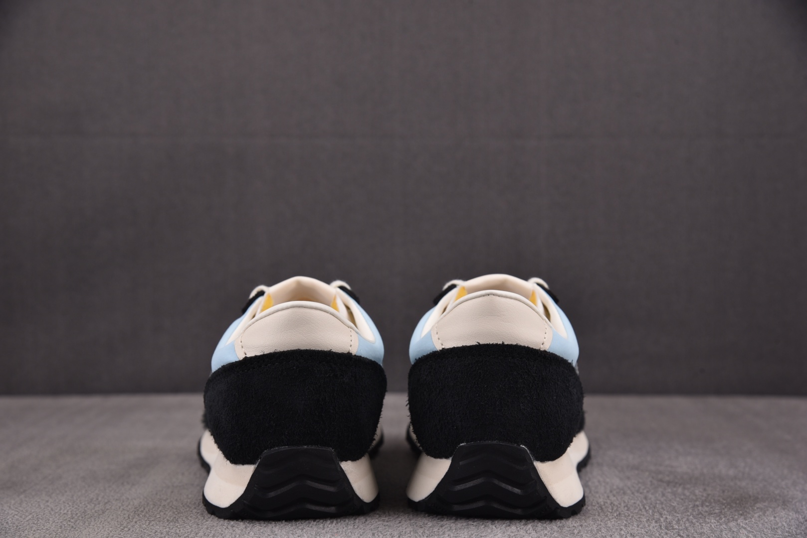NB471 尺码36-45

纯原版出品-New Balance 471 New SPruce Ice 