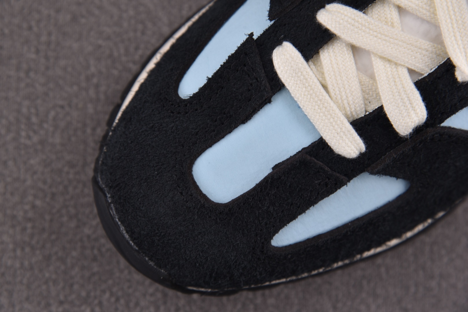 NB471 尺码36-45

纯原版出品-New Balance 471 New SPruce Ice 