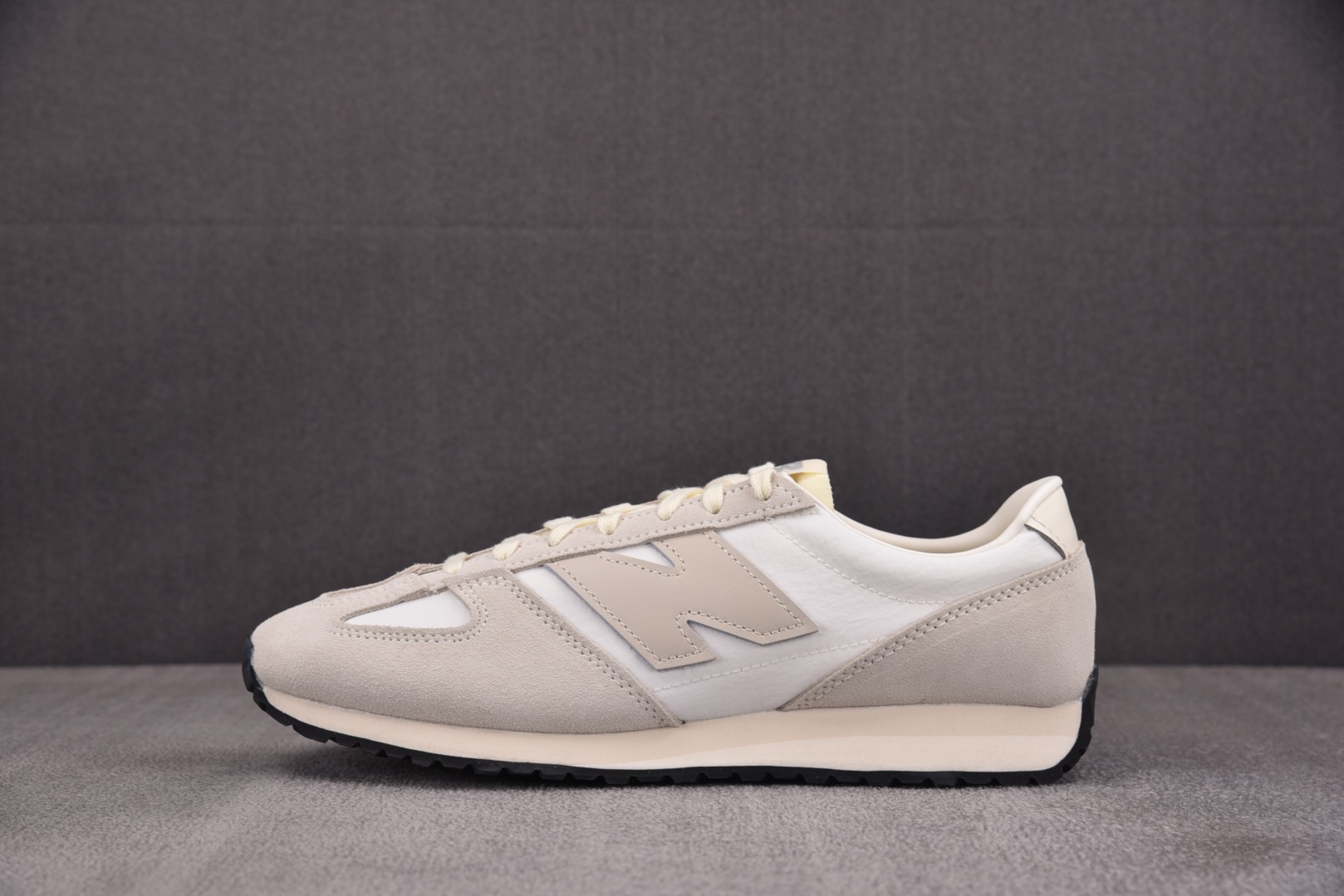 NB471 尺码36-45

纯原版出品-New Balance 471 White Gray 白灰 U