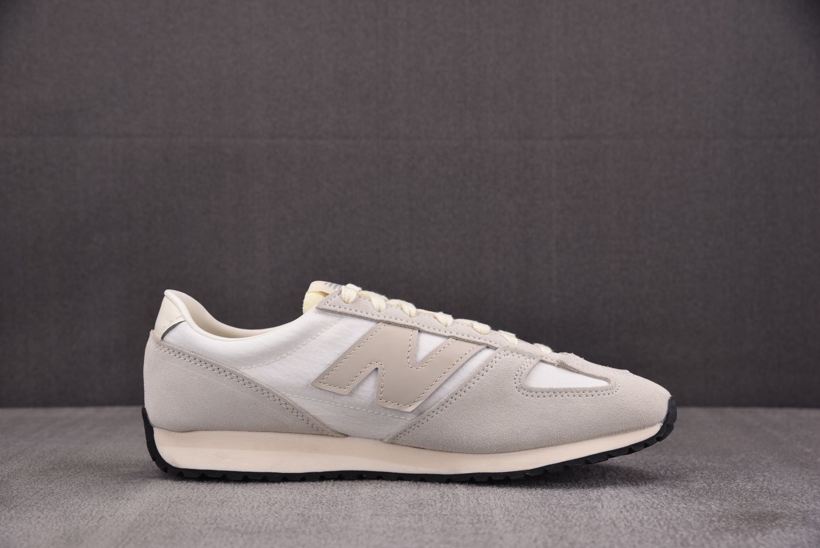 NB471 尺码36-45

纯原版出品-New Balance 471 White Gray 白灰 U