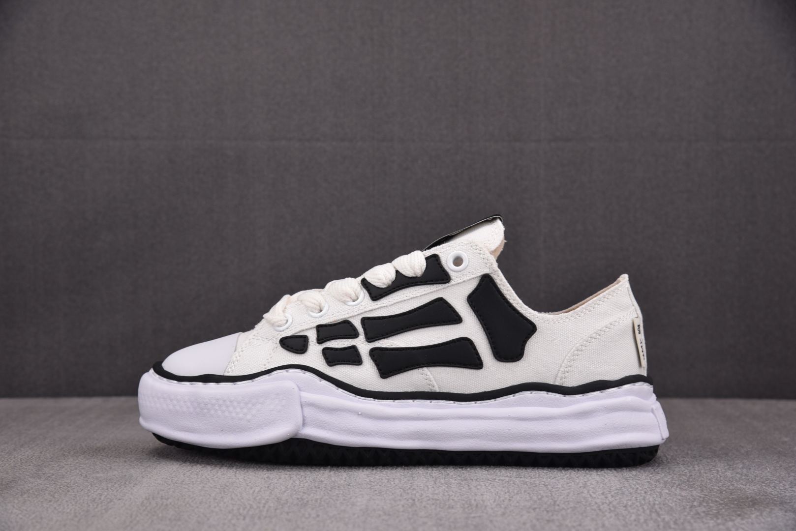 MMY 尺码36-45

纯原版出品-Amiri x MIHARA YASUHIRO 埃米尔三原康裕联名