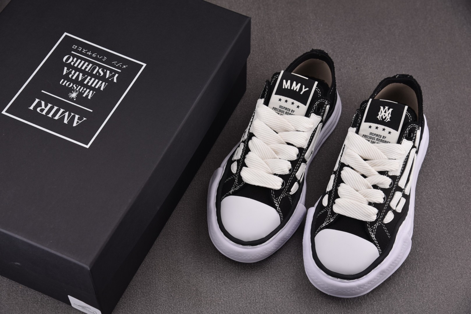 MMY 尺码36-45

纯原版出品-AMIRI x MIHARA YASUHIRO 黑白 No.728