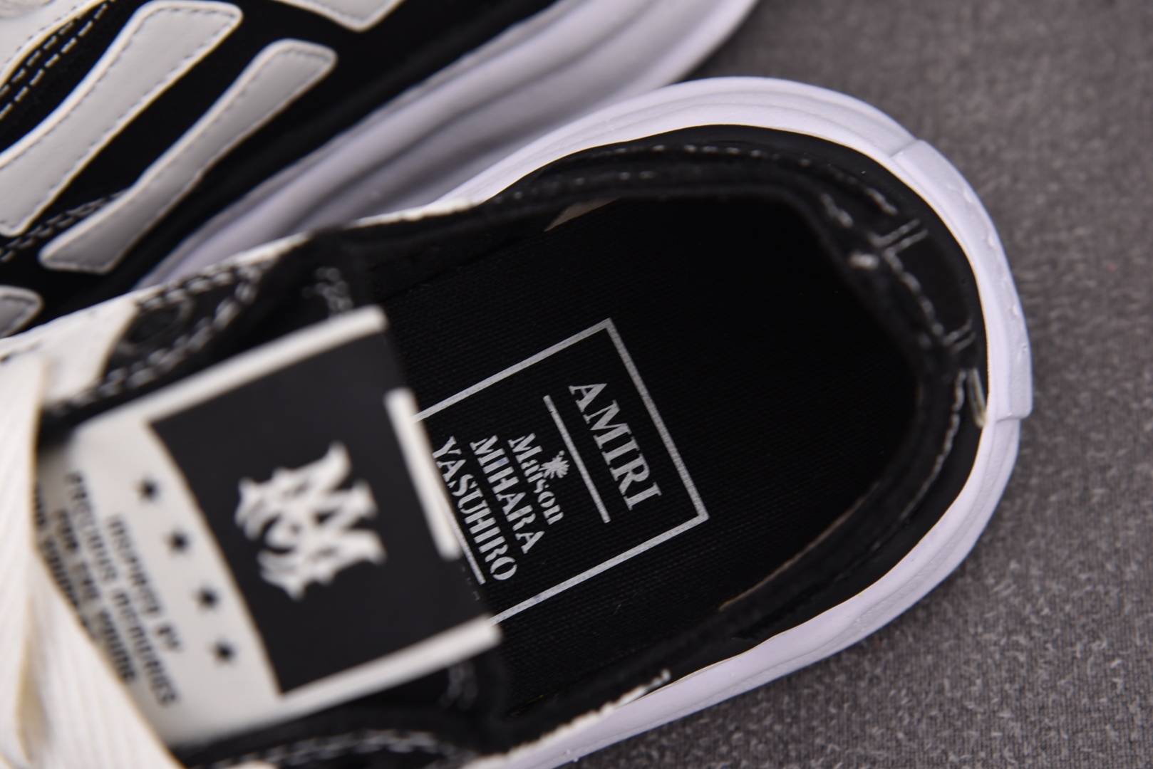 MMY 尺码36-45

纯原版出品-AMIRI x MIHARA YASUHIRO 黑白 No.728